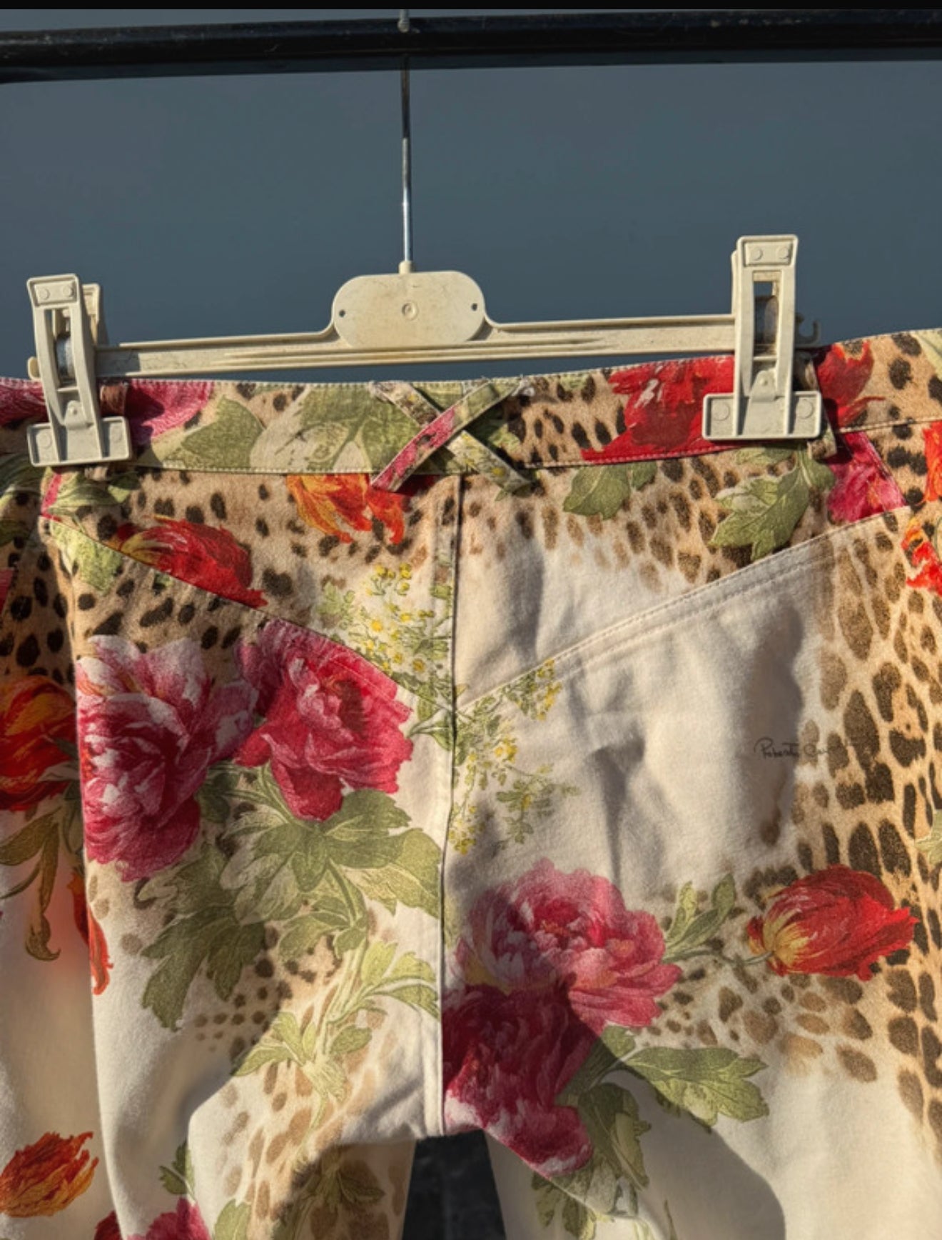 Completo Roberto Cavalli SS2002 Rose e leopardo