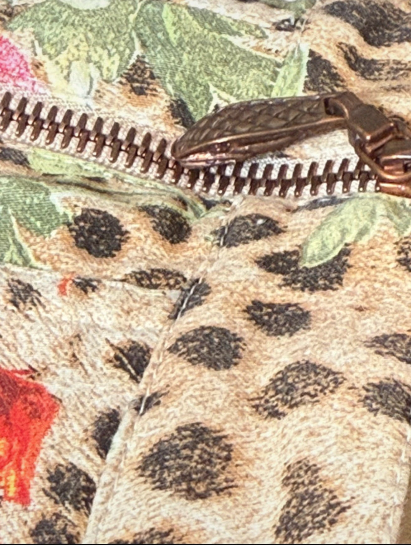 Completo Roberto Cavalli SS2002 Rose e leopardo