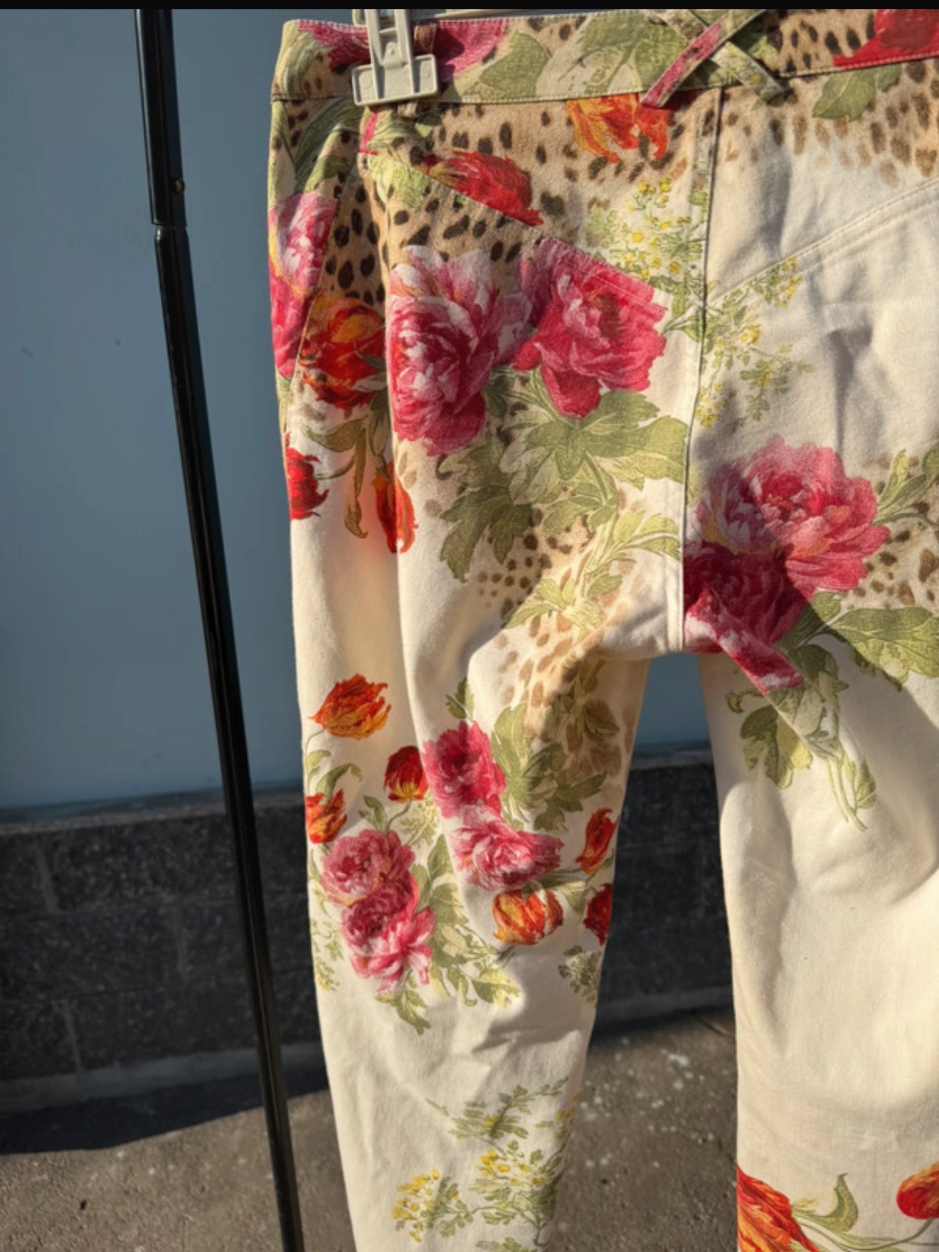 Completo Roberto Cavalli SS2002 Rose e leopardo
