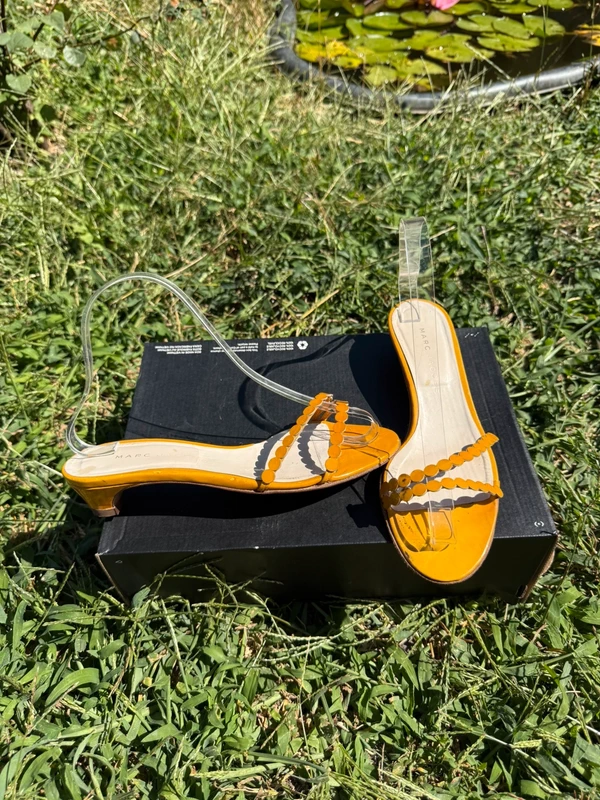 Sandali kitten heels Marc Jacobs 2000