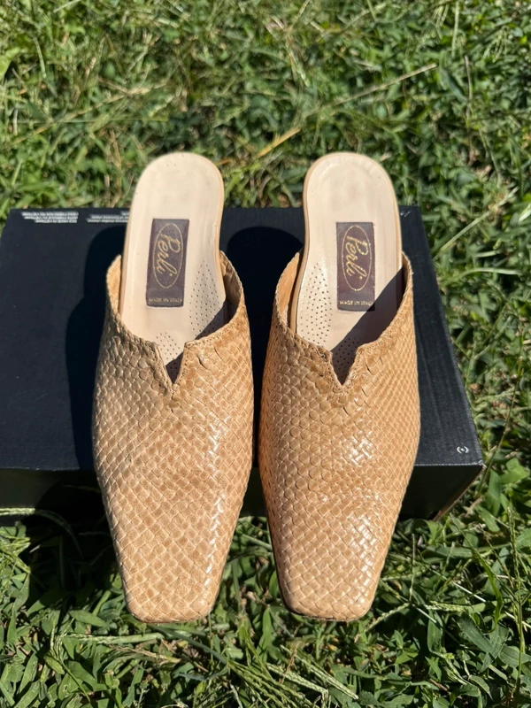 Sandali sabot con tacco in pelle intrecciata 90”