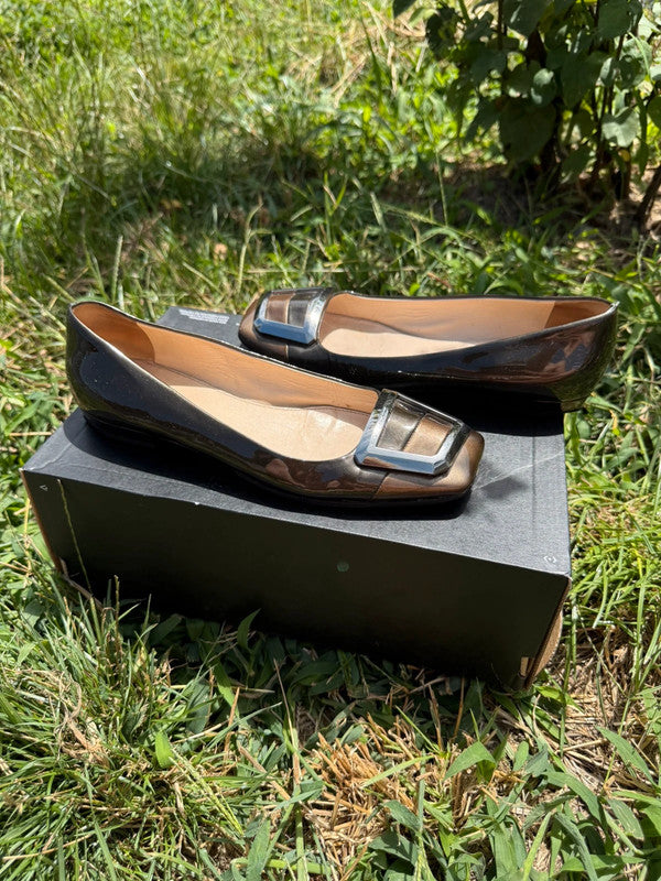 Ballerine Prada bicolore con gioiello
