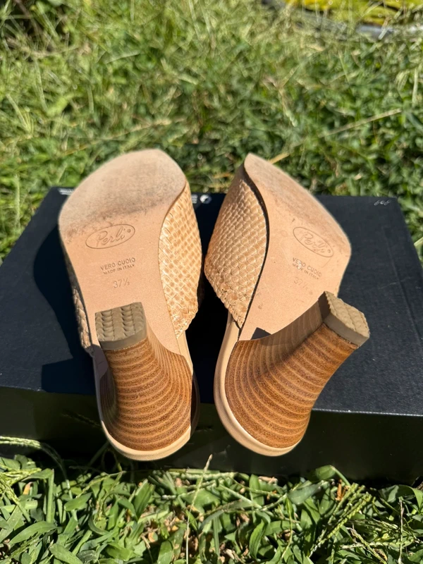 Sandali sabot con tacco in pelle intrecciata 90”