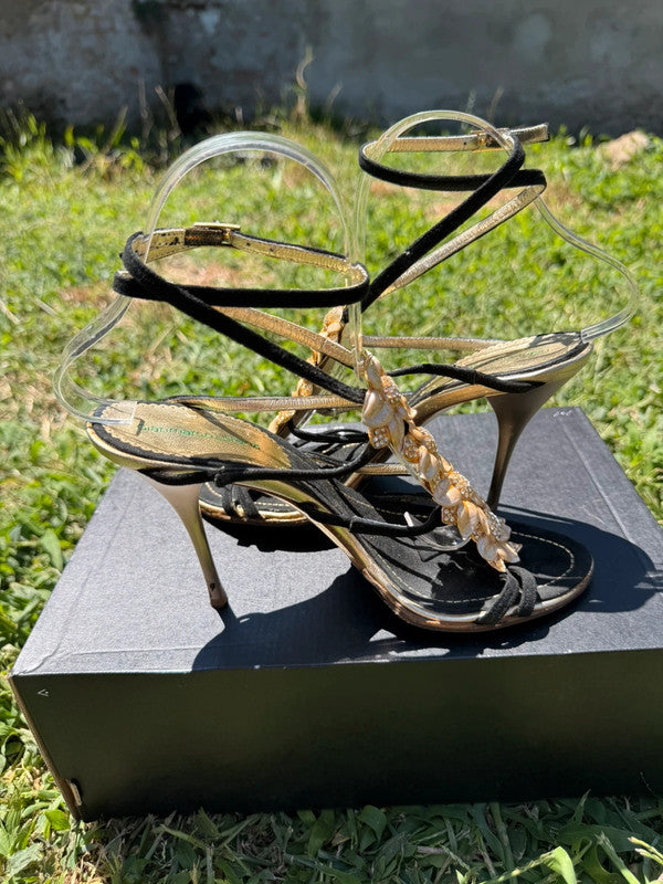 Sandalo con tacco Gianmarco Lorenzi gioiello fiore
