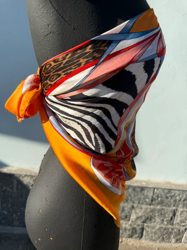 Top / pareo / foulard Roberto Cavalli animalier patchwork SS2004