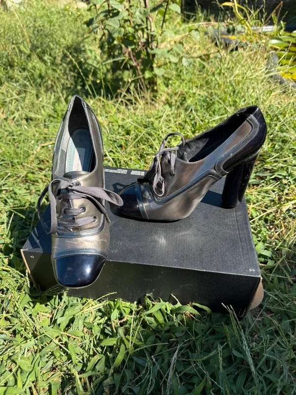 Tacchi décolleté chiusi Marc Jacobs 2000”