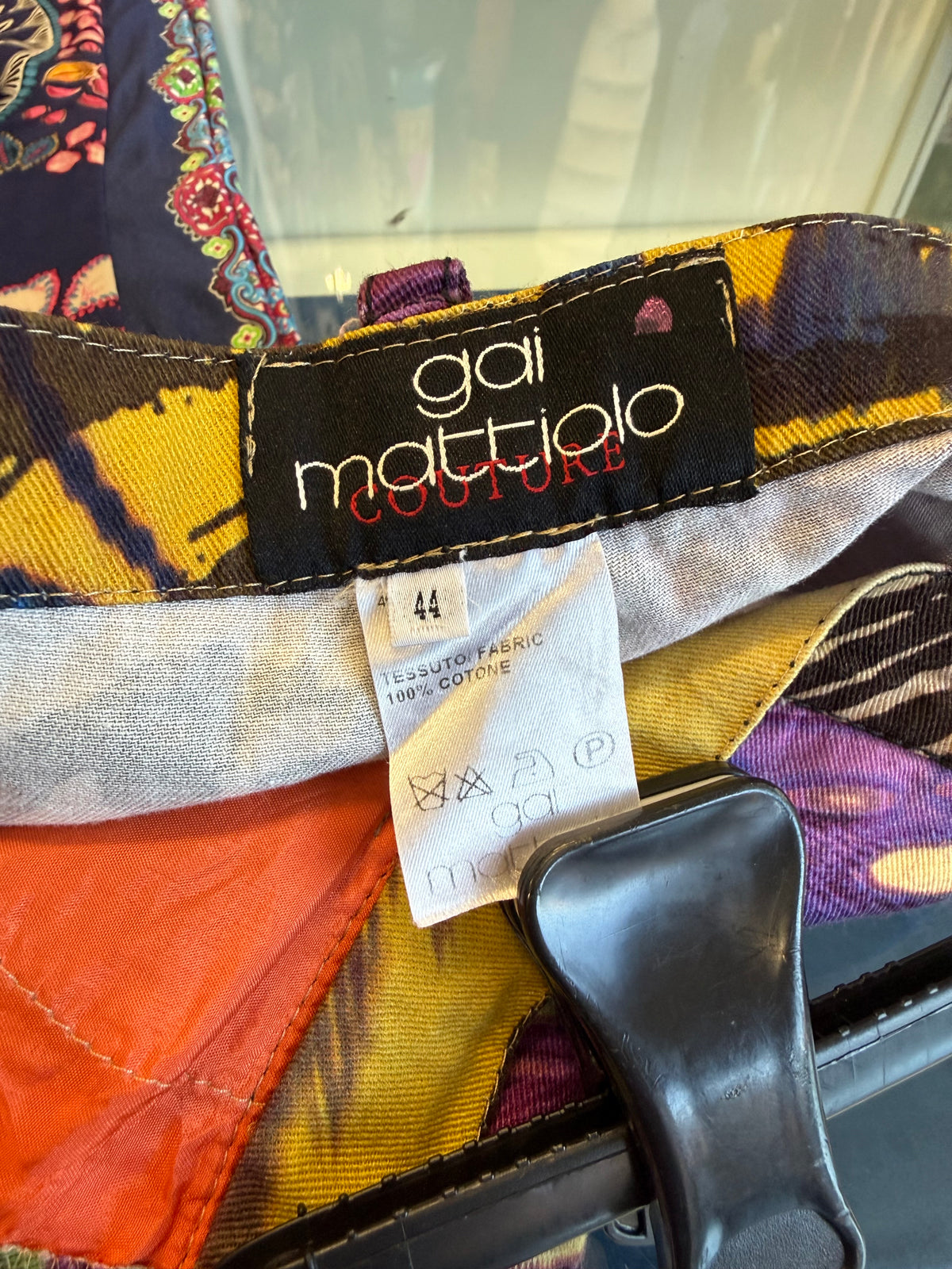 Jeans leggero Gai Mattiolo fantasia colorata impronta digitale 00s