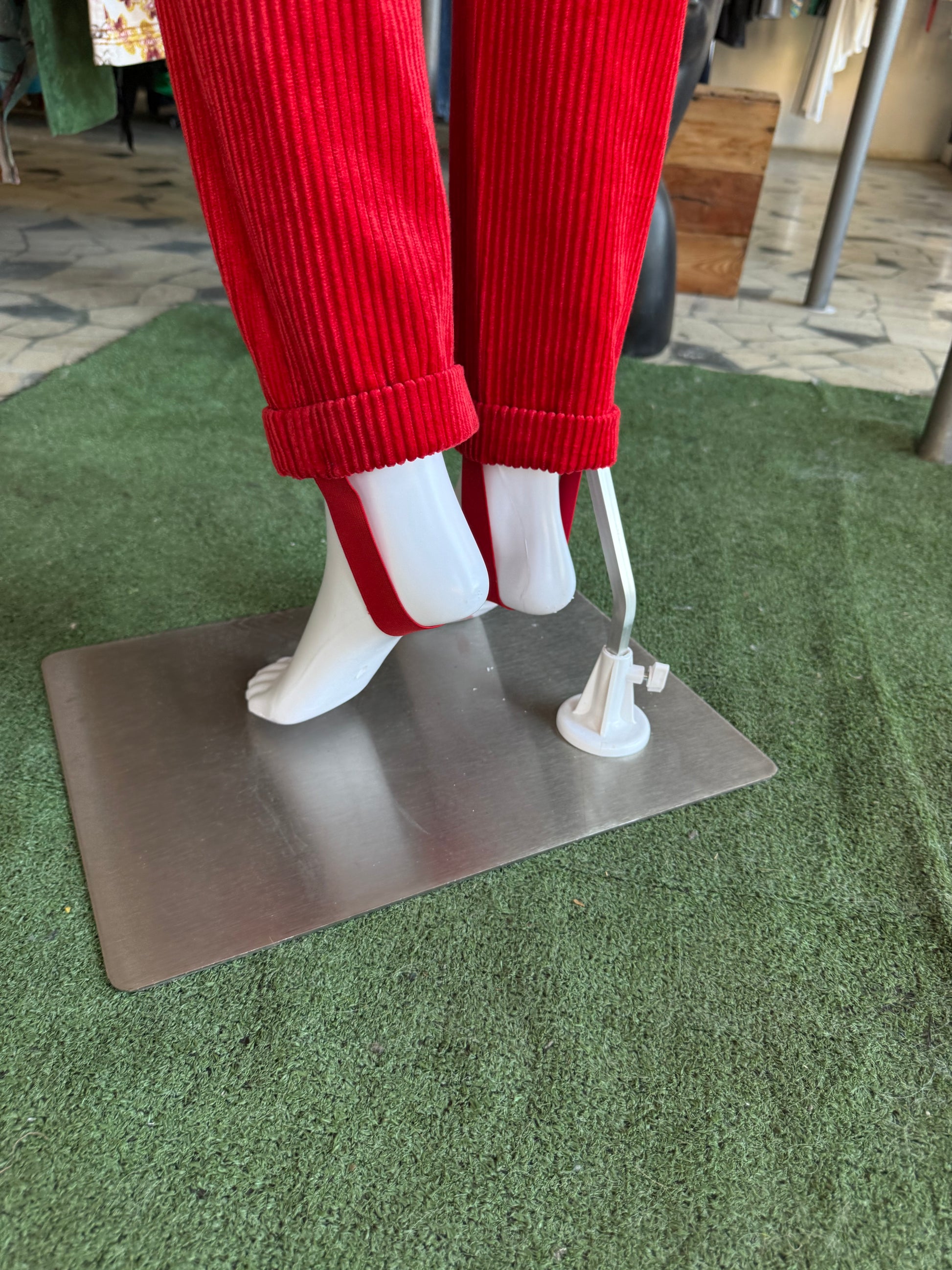 Pantalone Moschino rosso a coste 1990s