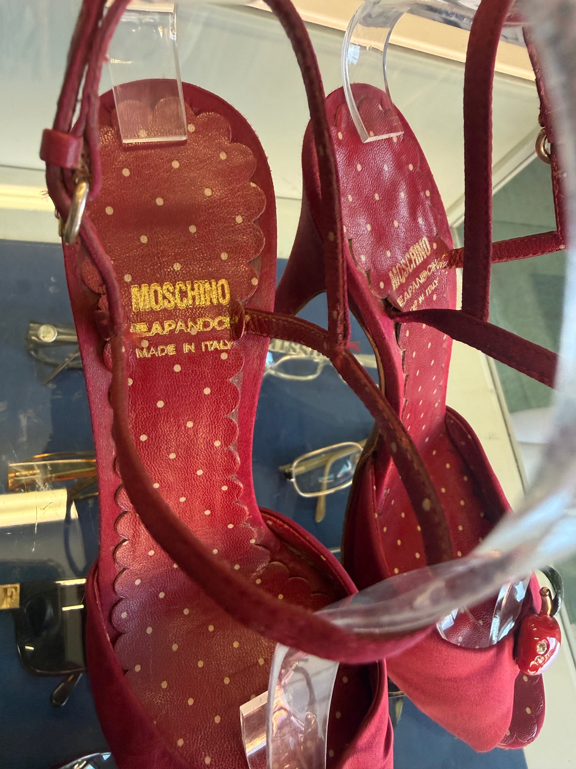 Sandali Moschino mele rosse 90s