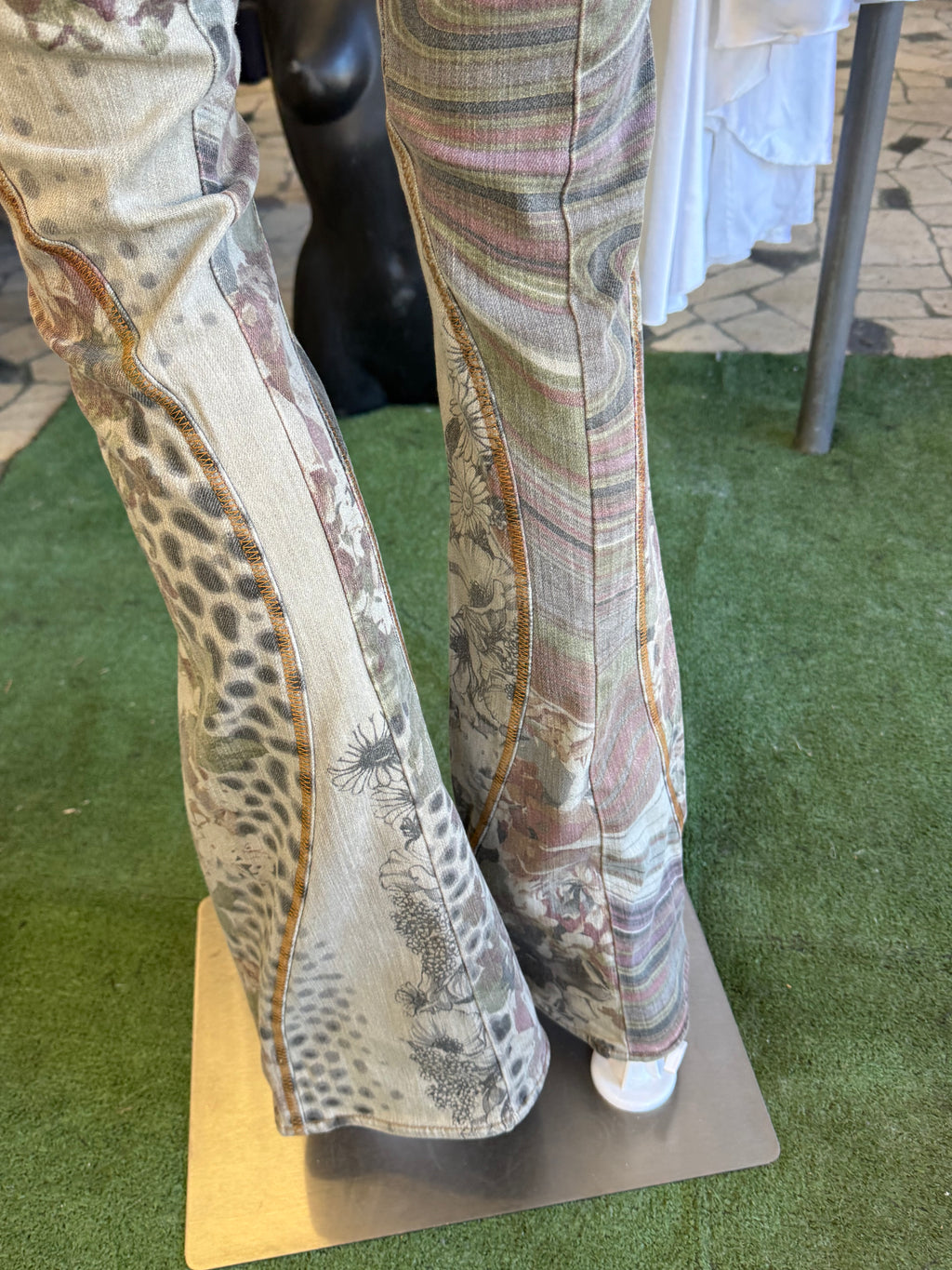Jeans Roberto Cavalli fiori e leopardo zampa 2000s