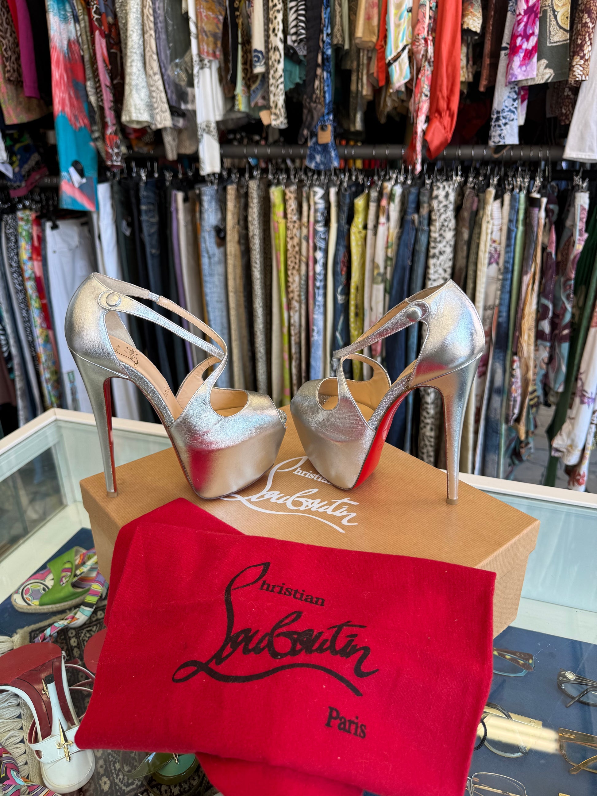 Sandali Christian Louboutin Exagona 16 nuovi