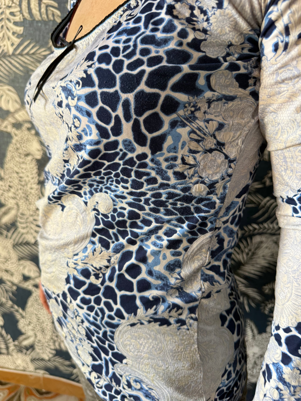 Top leopardo blu e barocco Roberto Cavalli Just
