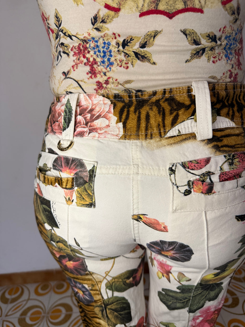 Jeans pinocchietto Roberto Cavalli SS2005 tigre e fiori