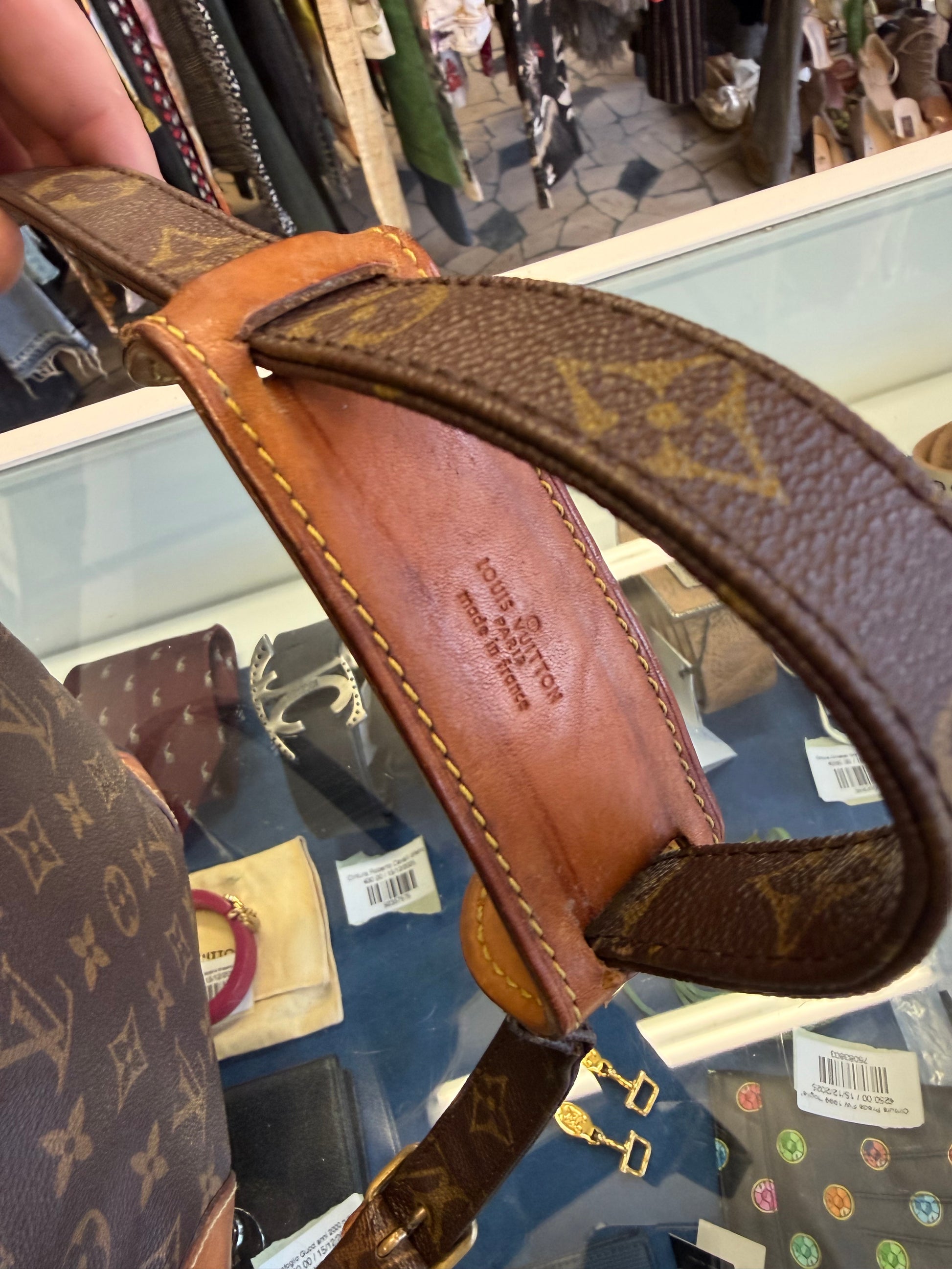 Borsa tracolla Louis Vuitton Amazon grande