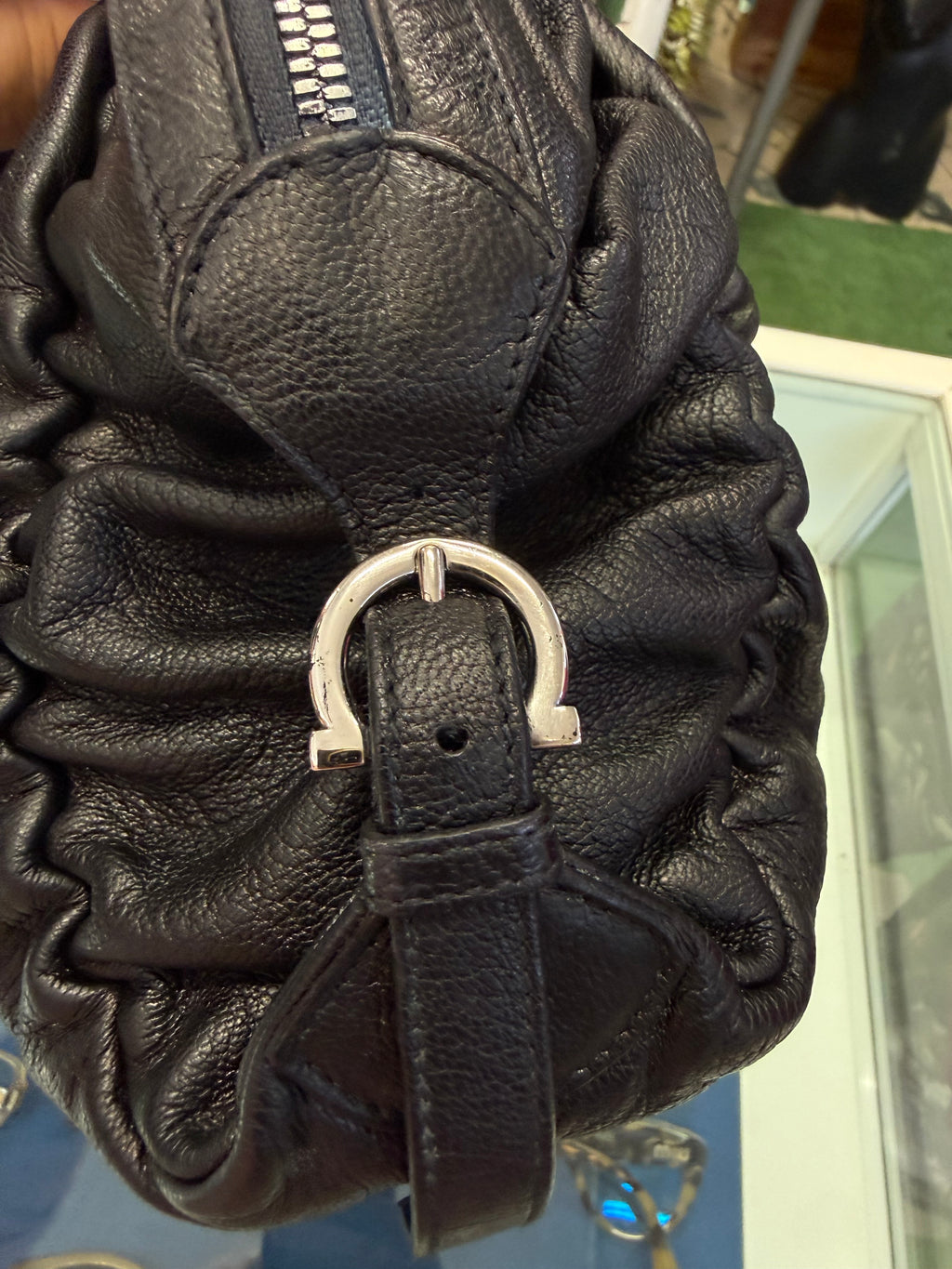 Borsa Salvatore Ferragamo a spalla 2000s