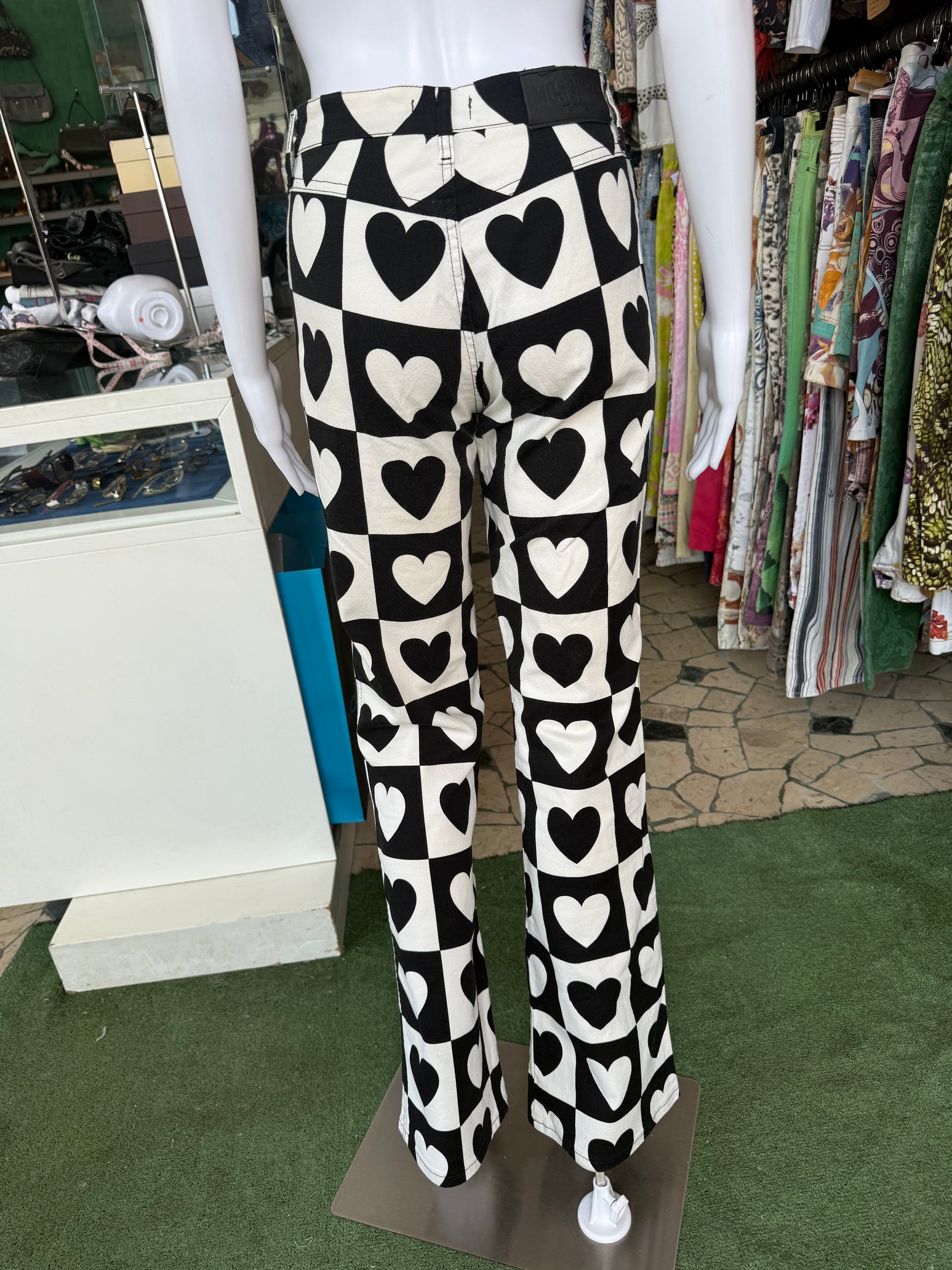 Jeans Moschino cuori bianchi e neri 90s