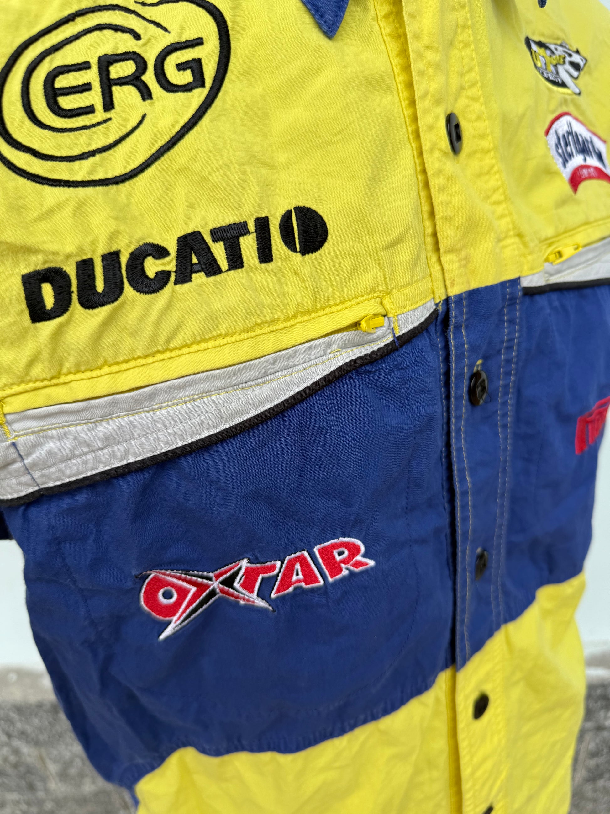 Camicia sportiva ciclista con ricami sponsor