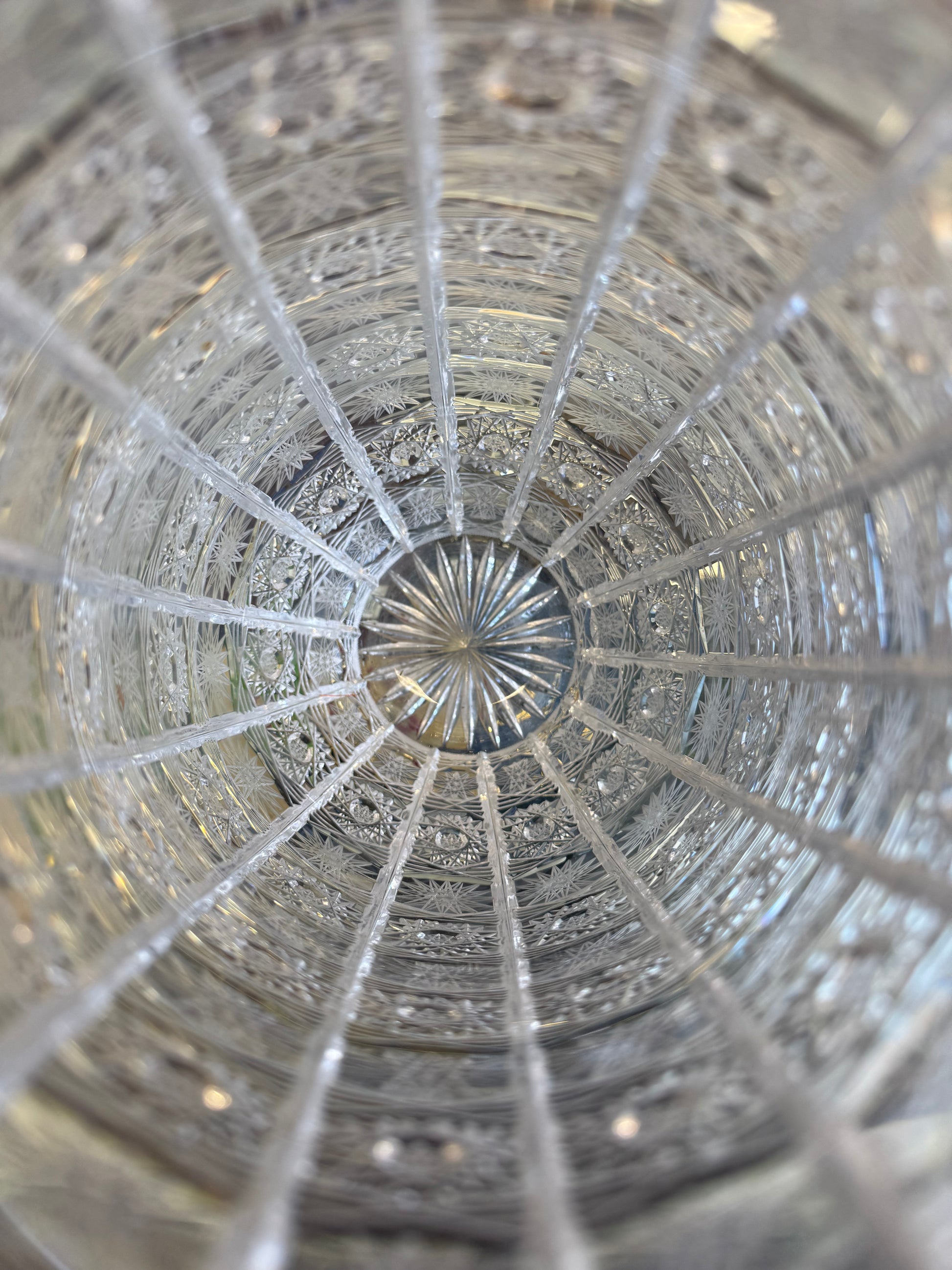 Vaso cristallo con intarsi e lavorazioni