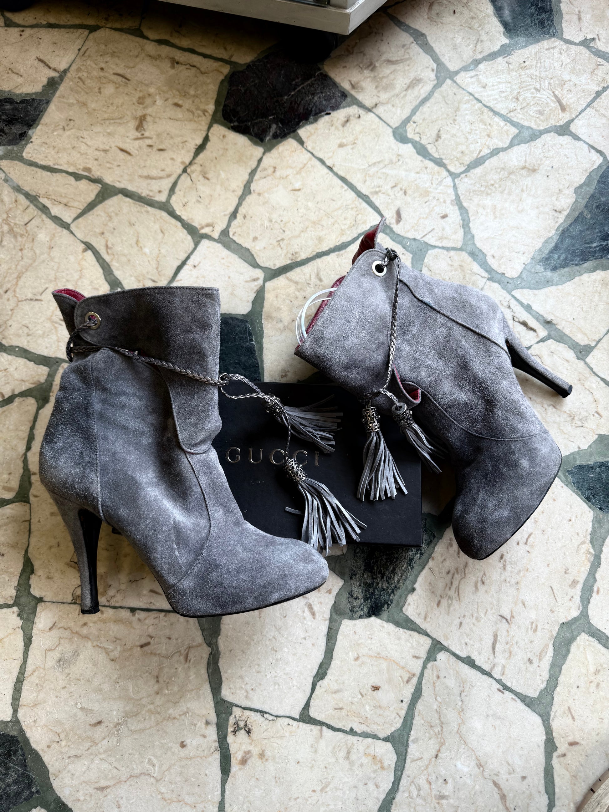 Stivaletti con tacco Le Silla con nappine