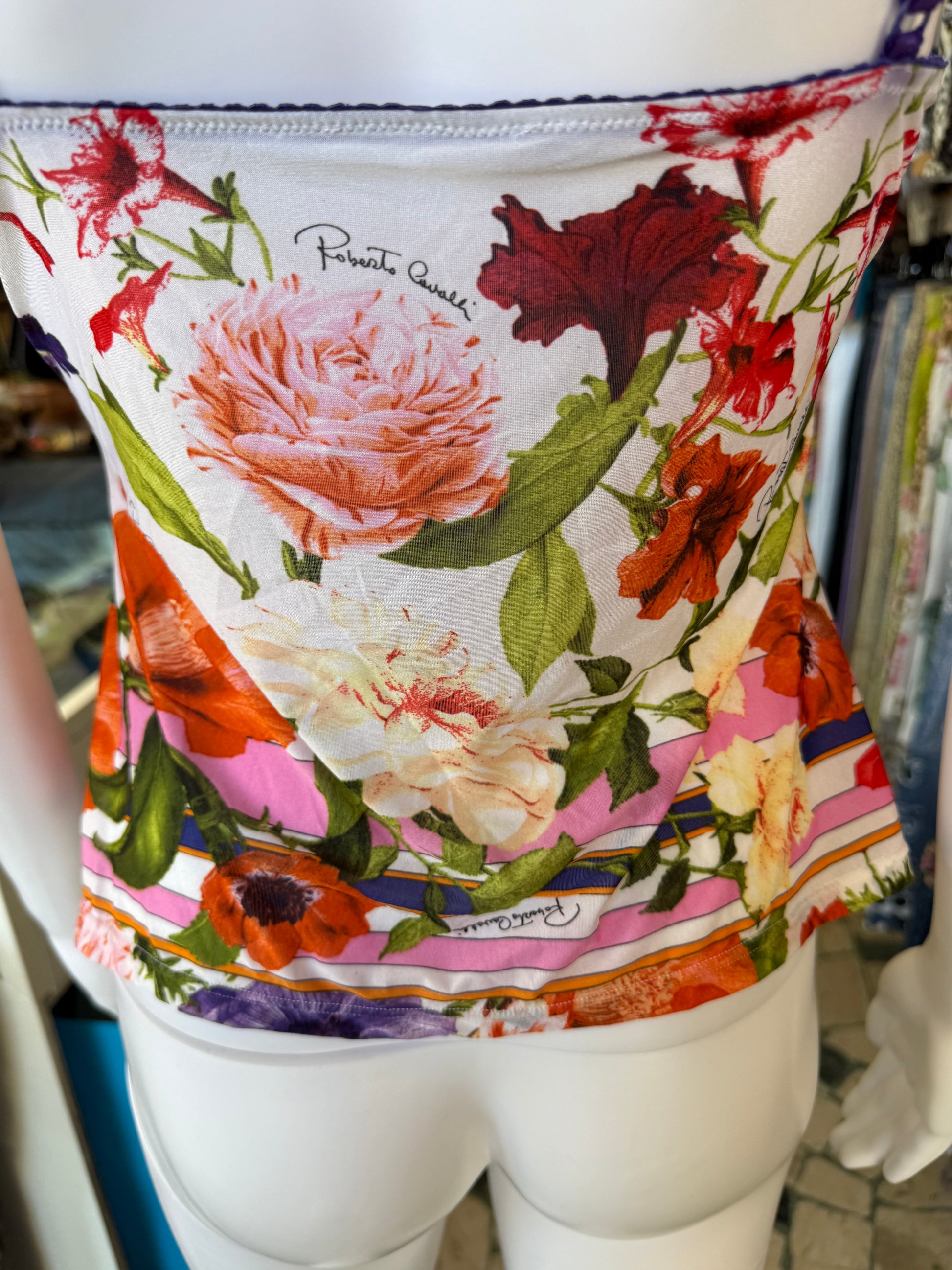 Top Roberto Cavalli SS2005 fiori e geometrie.