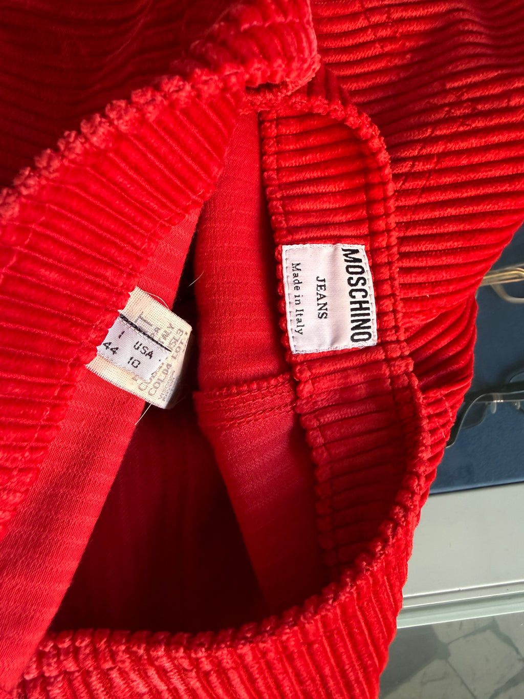 Pantalone Moschino rosso a coste 1990s