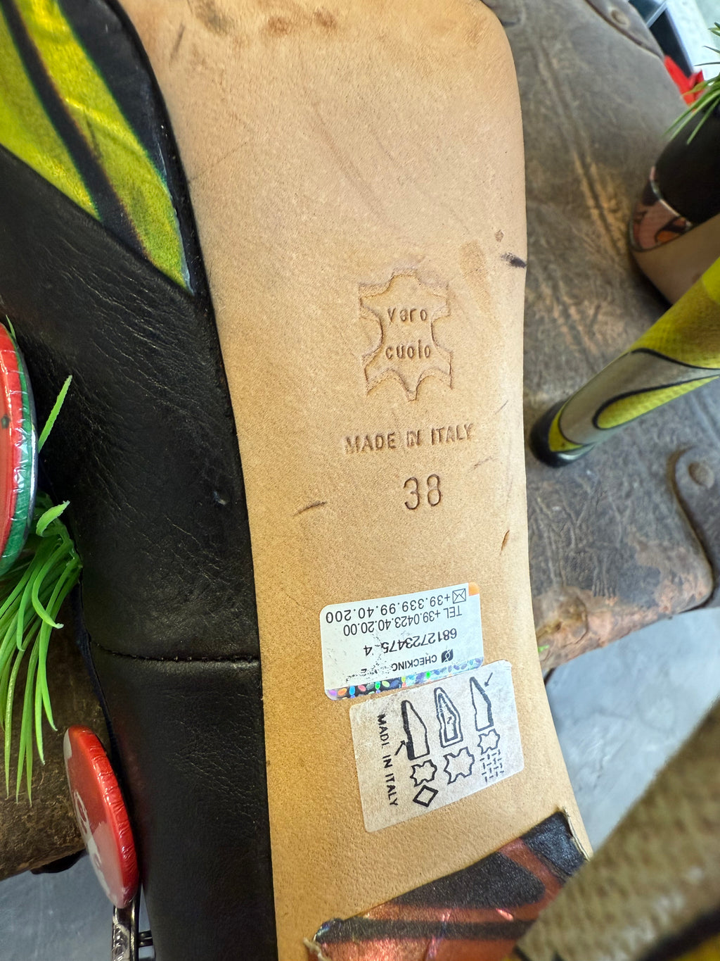 Décolleté John Galliano spille ed erba nuovi