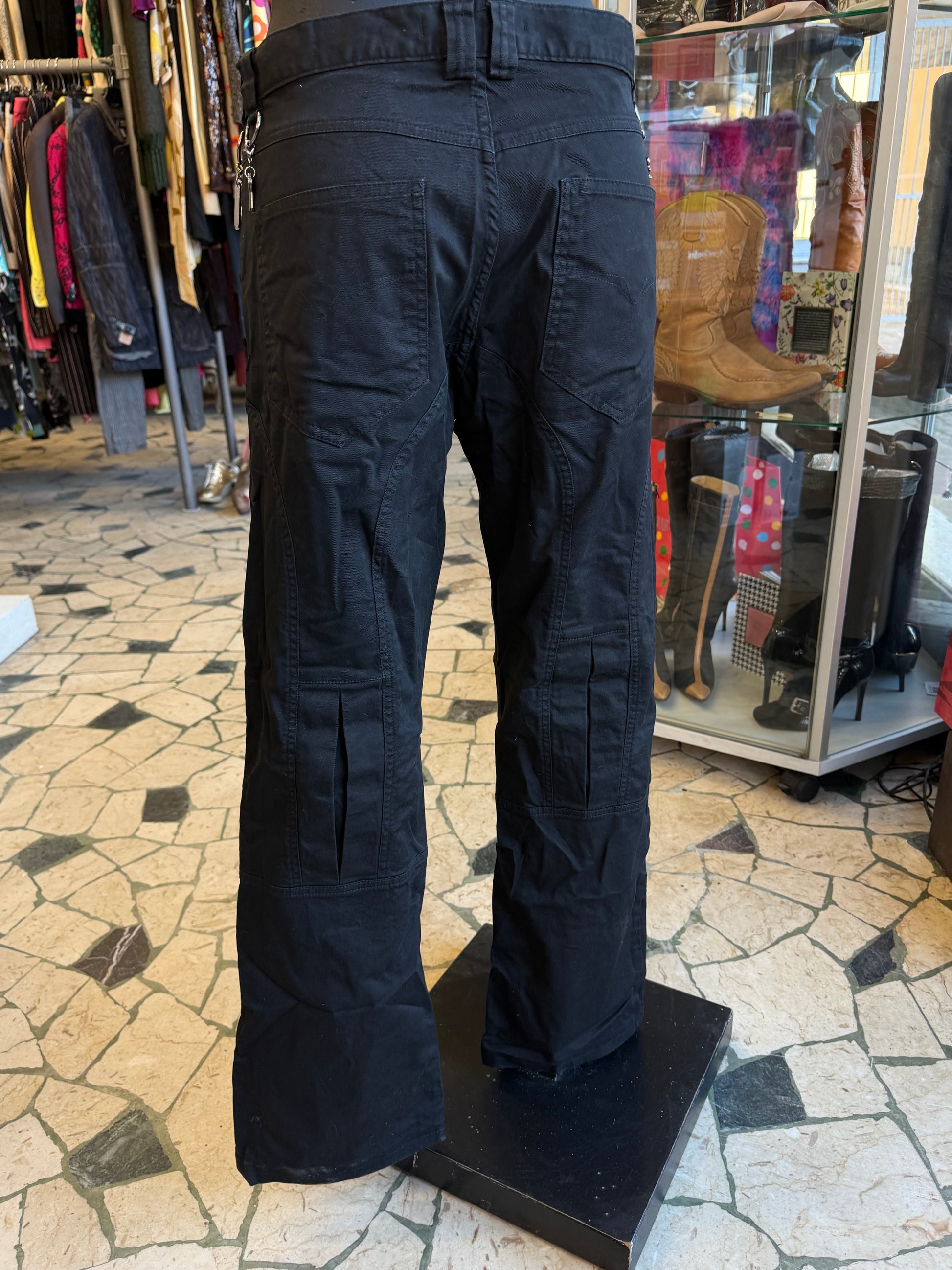 Pantalone Versace bondage gioiello anni 2000”