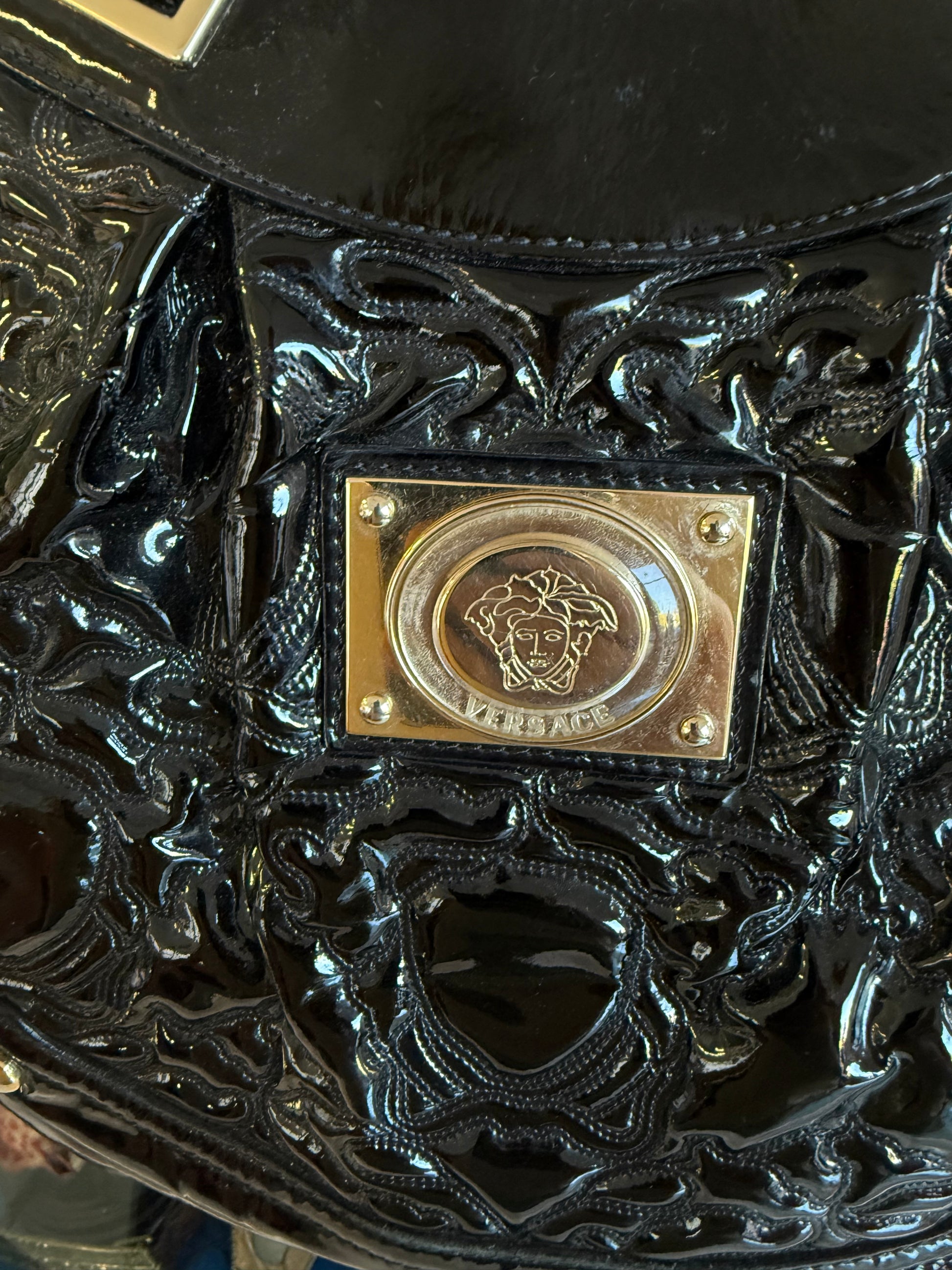 Borsa Versace bracco vernice nera