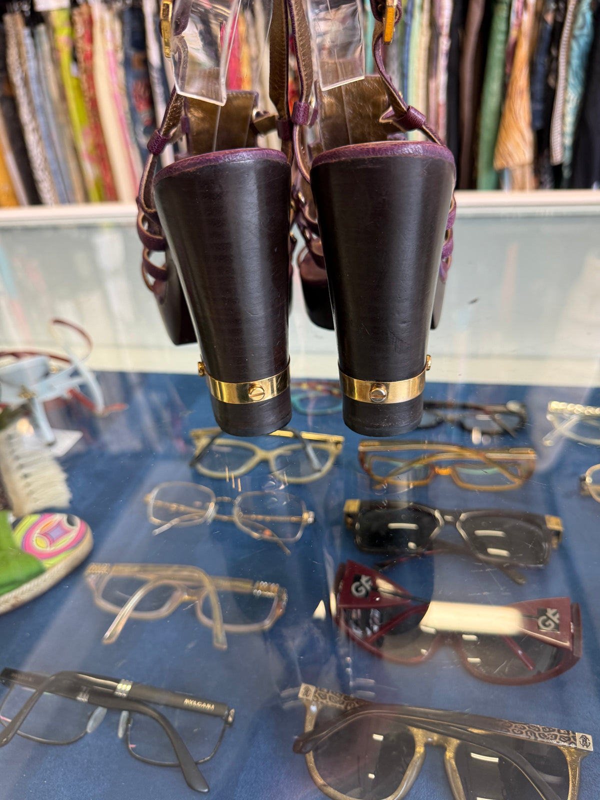 Sandali Marc Jacobs borchie e pelle viola 00s