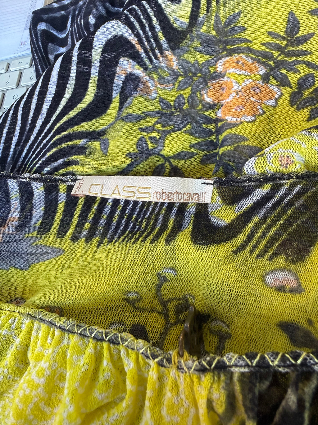 Top Roberto Cavalli Class patchwork fiori, leopardo e zebra