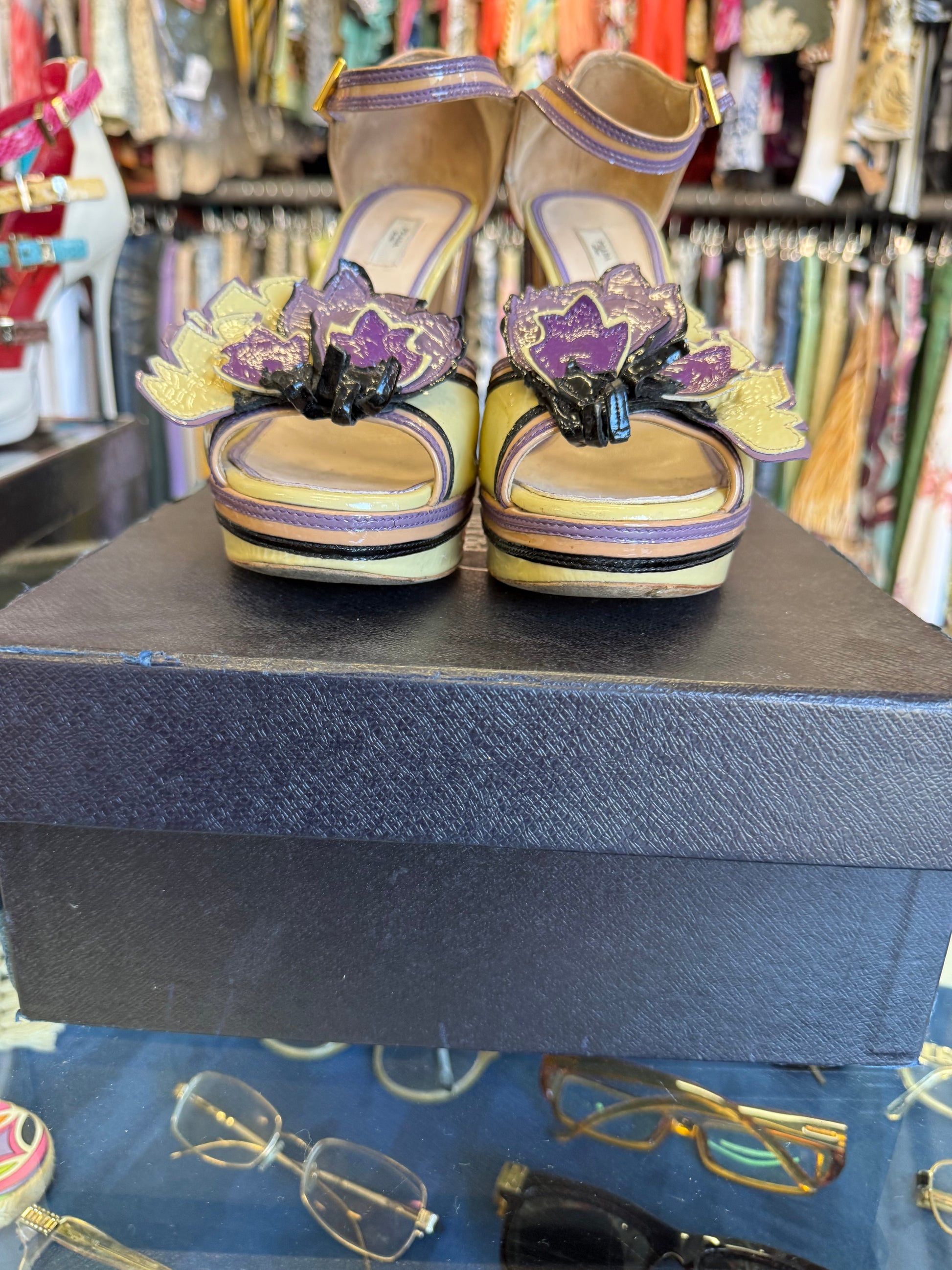 Sandali Prada SS2008 fiore viola