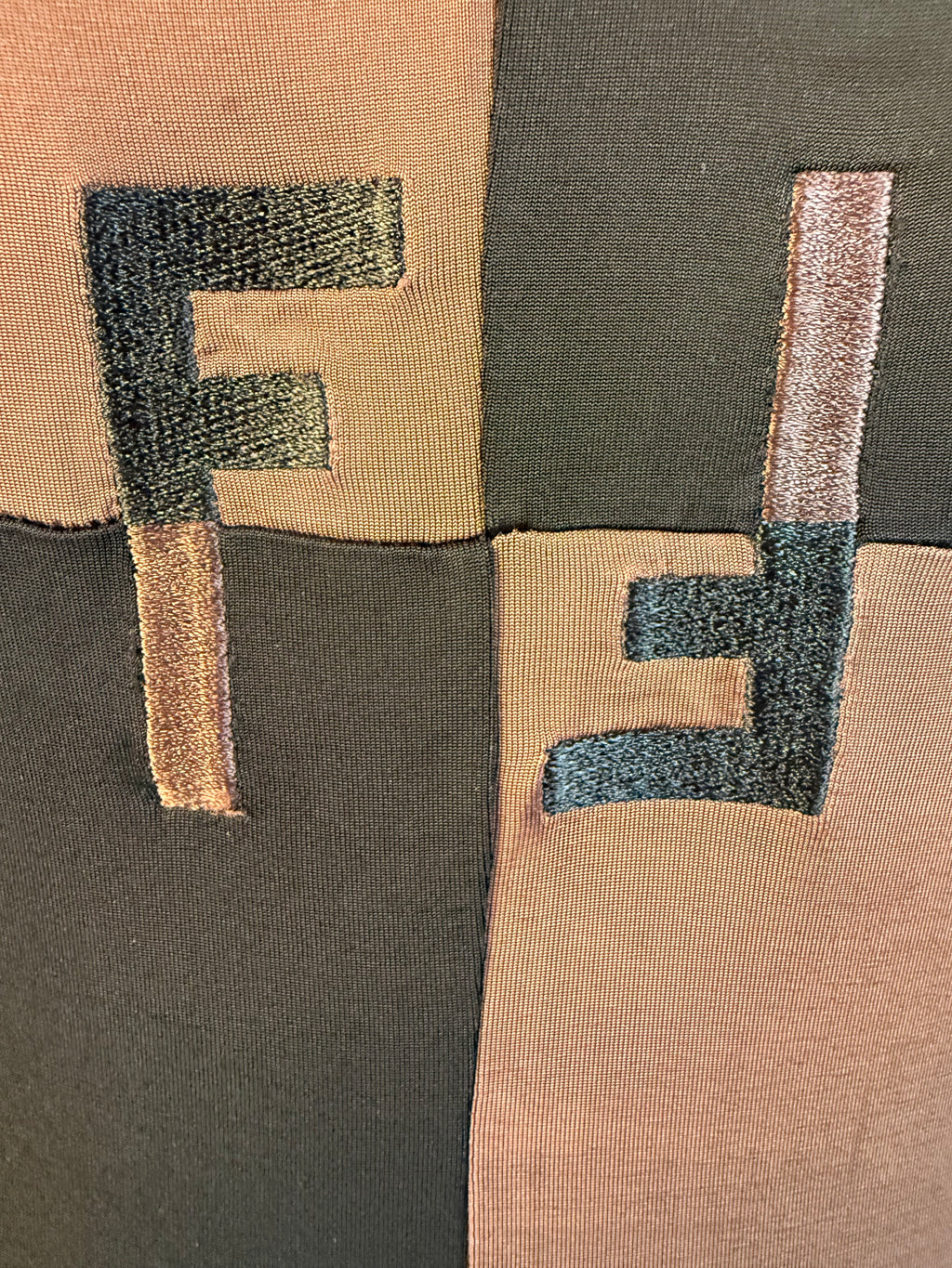 Top Fendi 90s FF logo