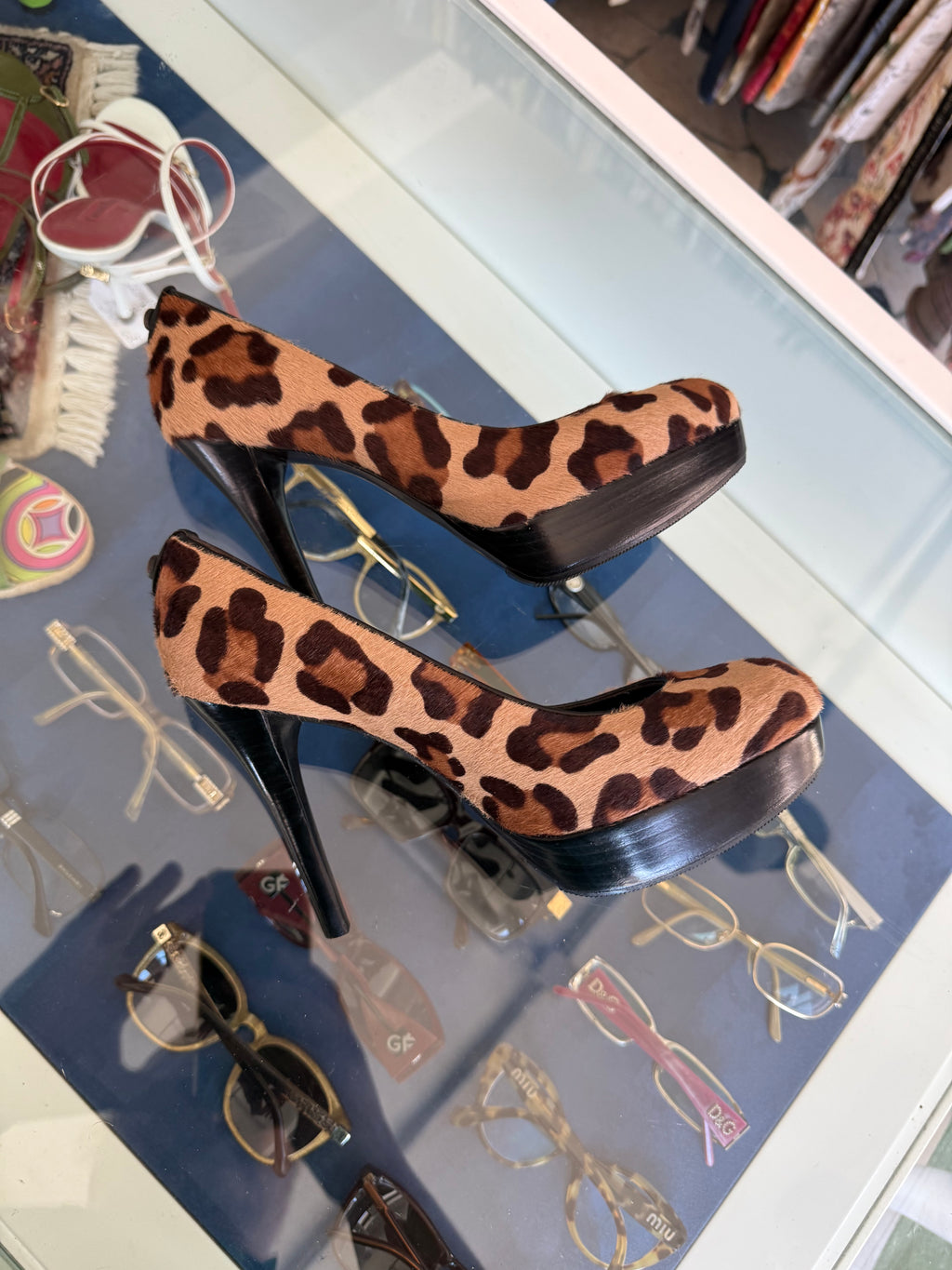 Tacchi Stuart Weitzman leopardo
