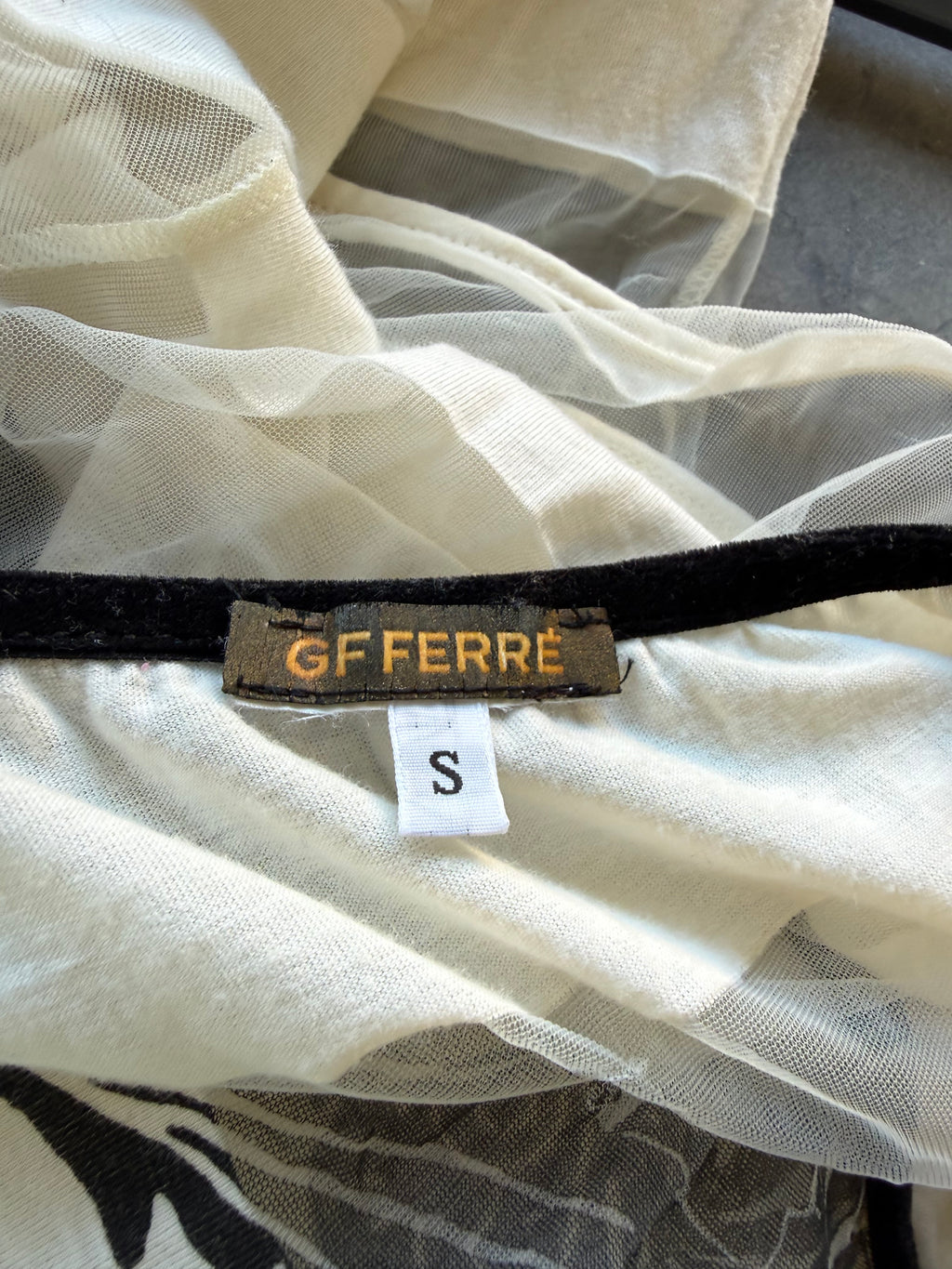 Top Gianfranco Ferrè drago su mesh 00s