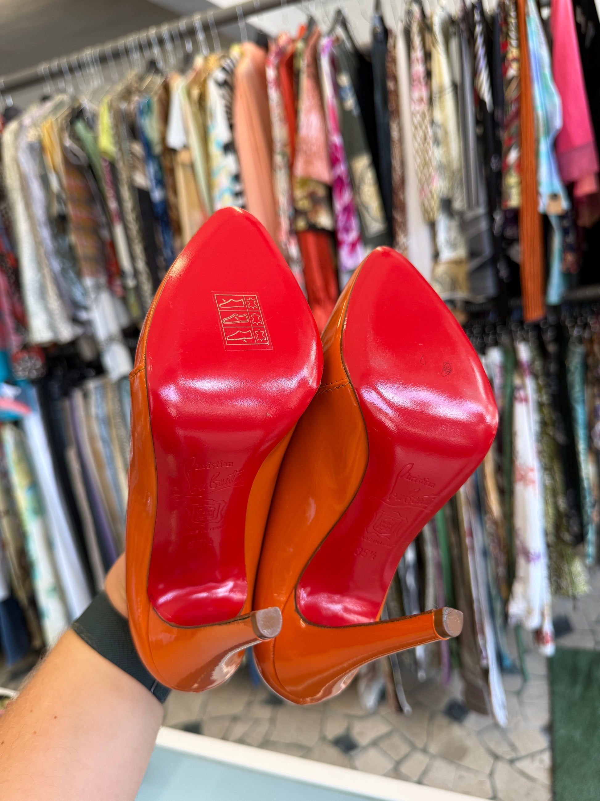 Tacchi Christian Louboutin “Lapono” arancioni 00s
