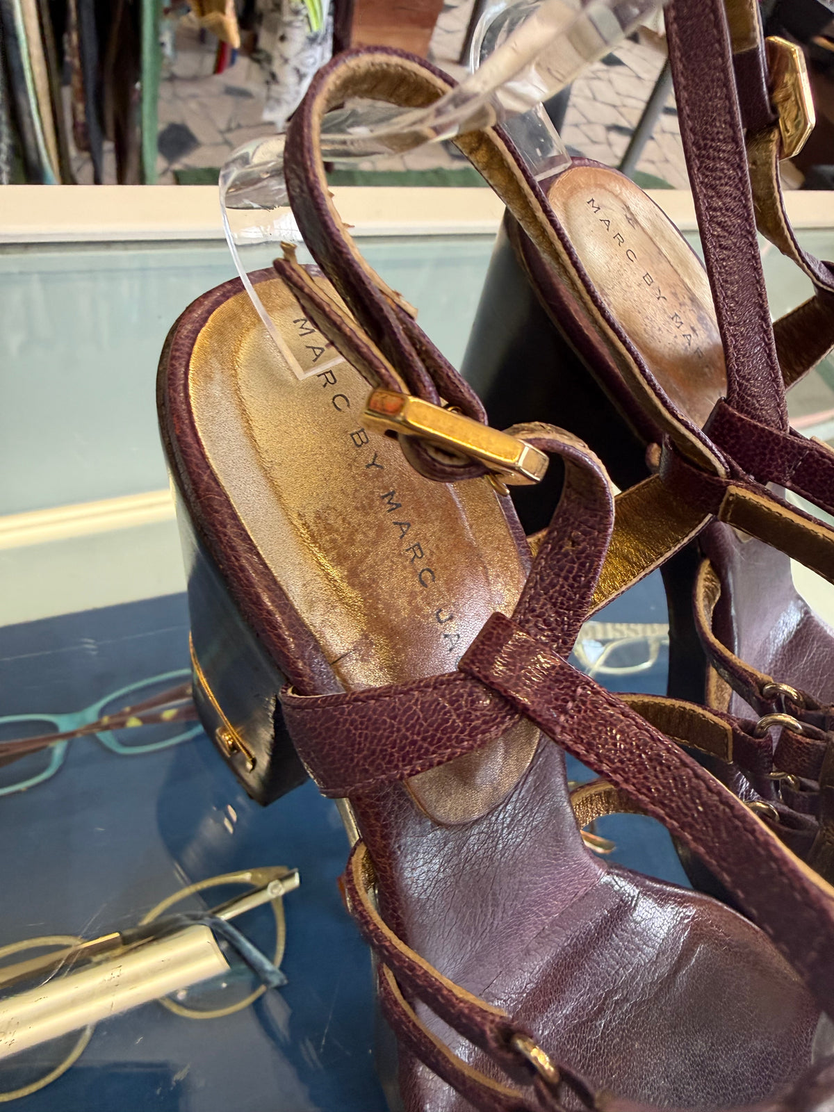 Sandali Marc Jacobs borchie e pelle viola 00s