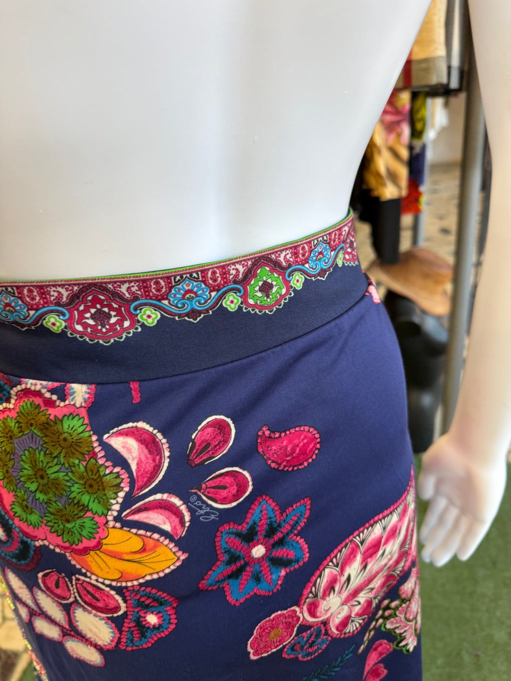 Gonna Etro stampa fiori e iconico paisley 2010s