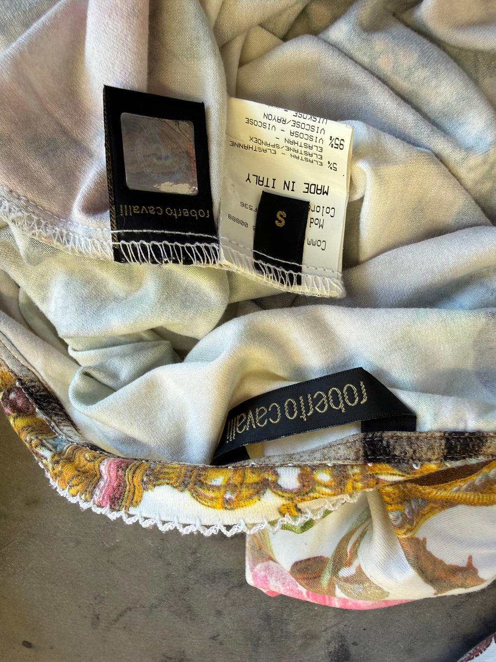 Top Roberto Cavalli SS2005 serpenti, leopardo e mare
