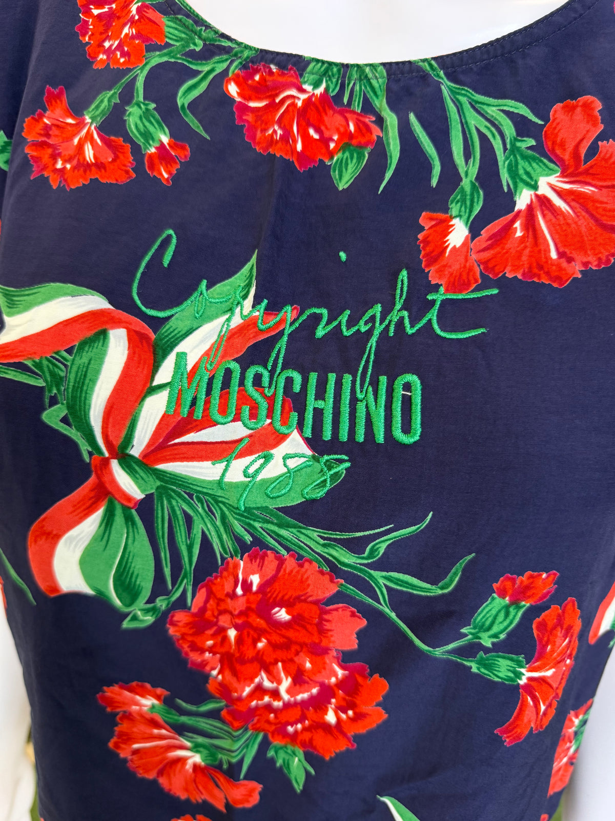Top Moschino Italia e fiori 1988
