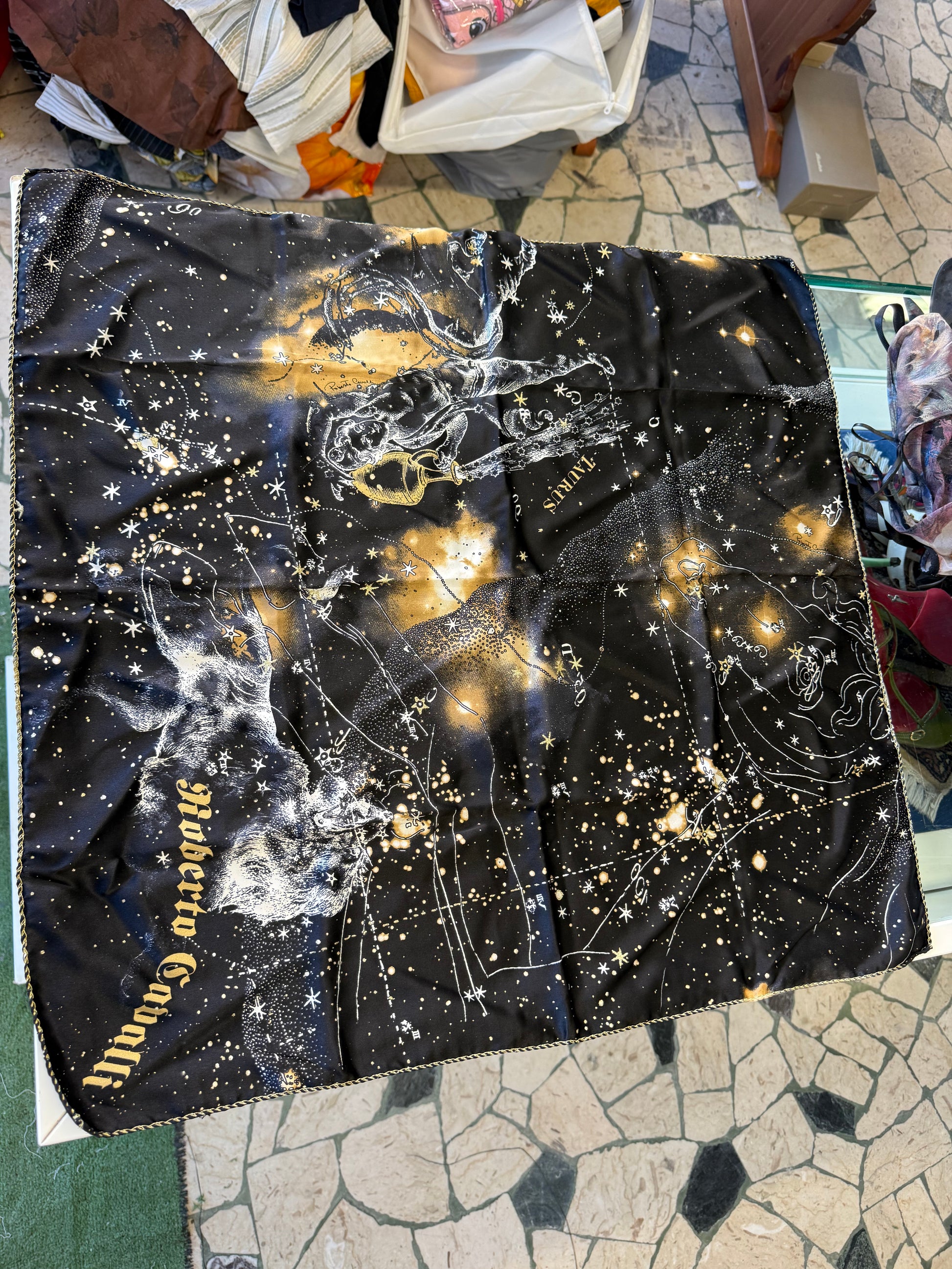 Top / foulard Roberto Cavalli FW2003 astrologia oroscopo