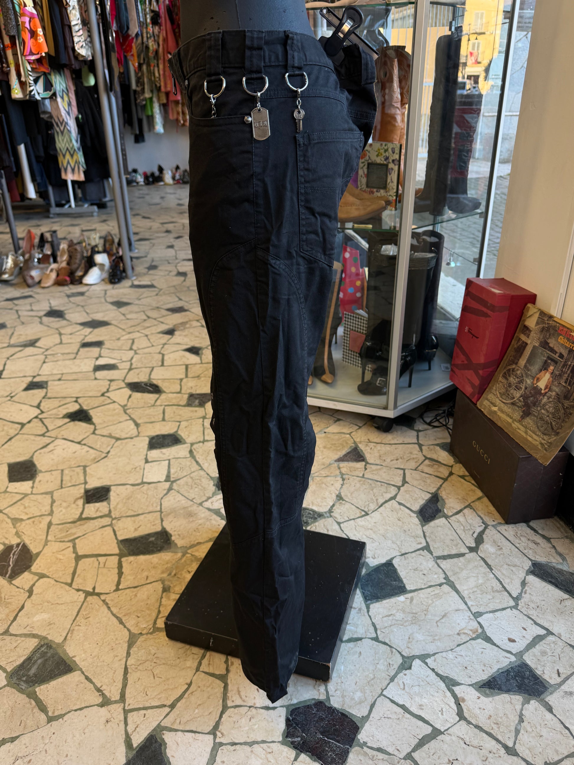 Pantalone Versace bondage gioiello anni 2000”