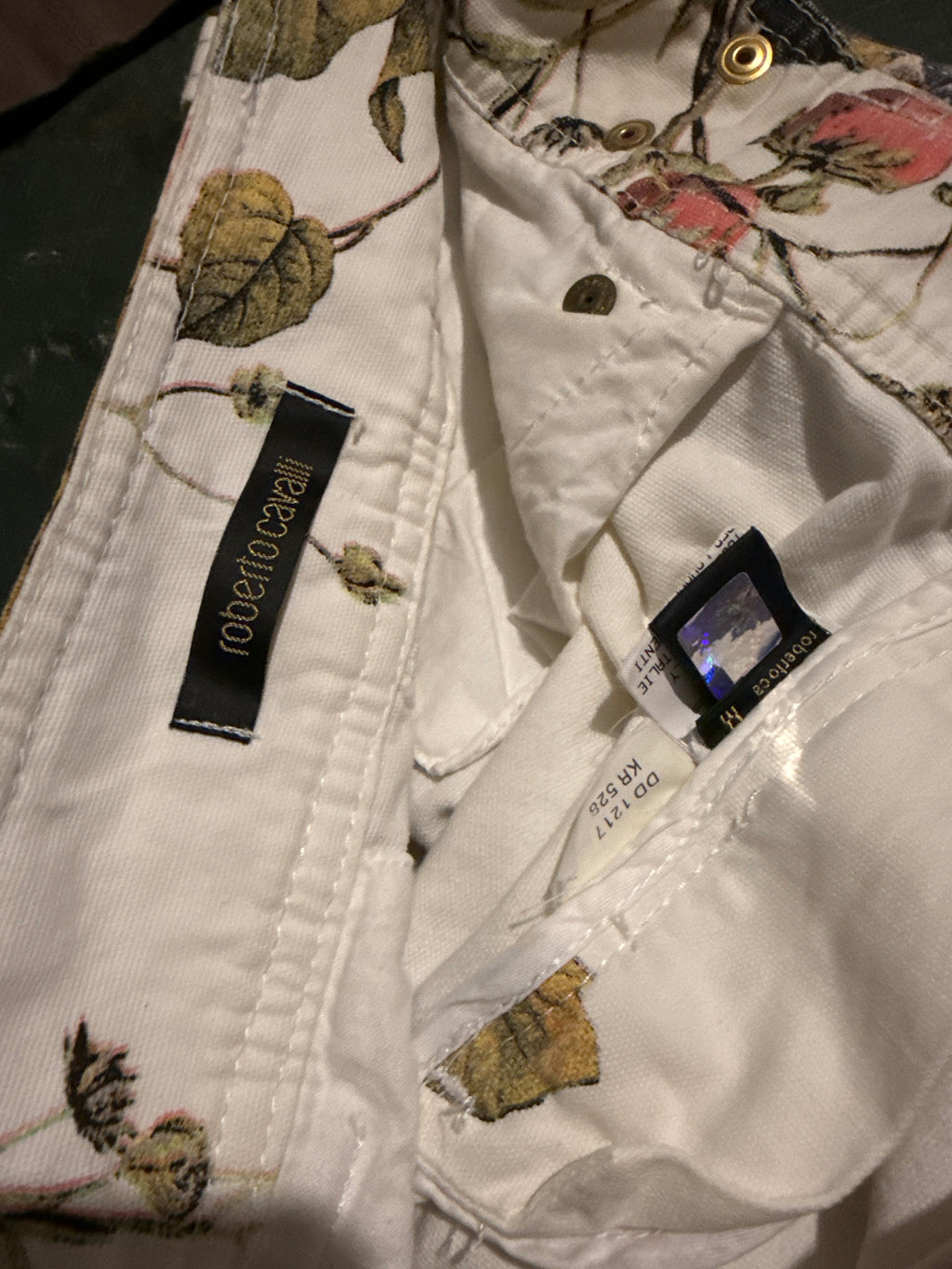 Jeans pinocchietto Roberto Cavalli SS2005 tigre e fiori