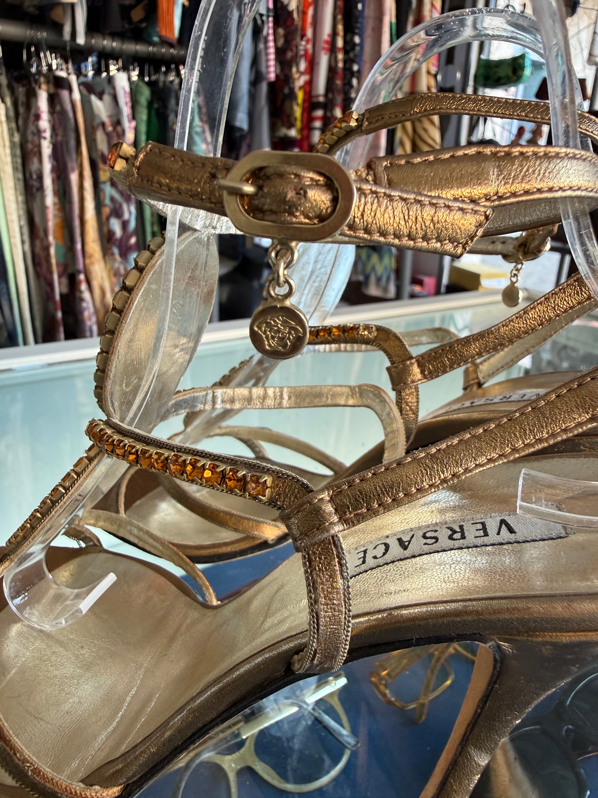 Sandali Gioiello Versace cristalli dorati 00s