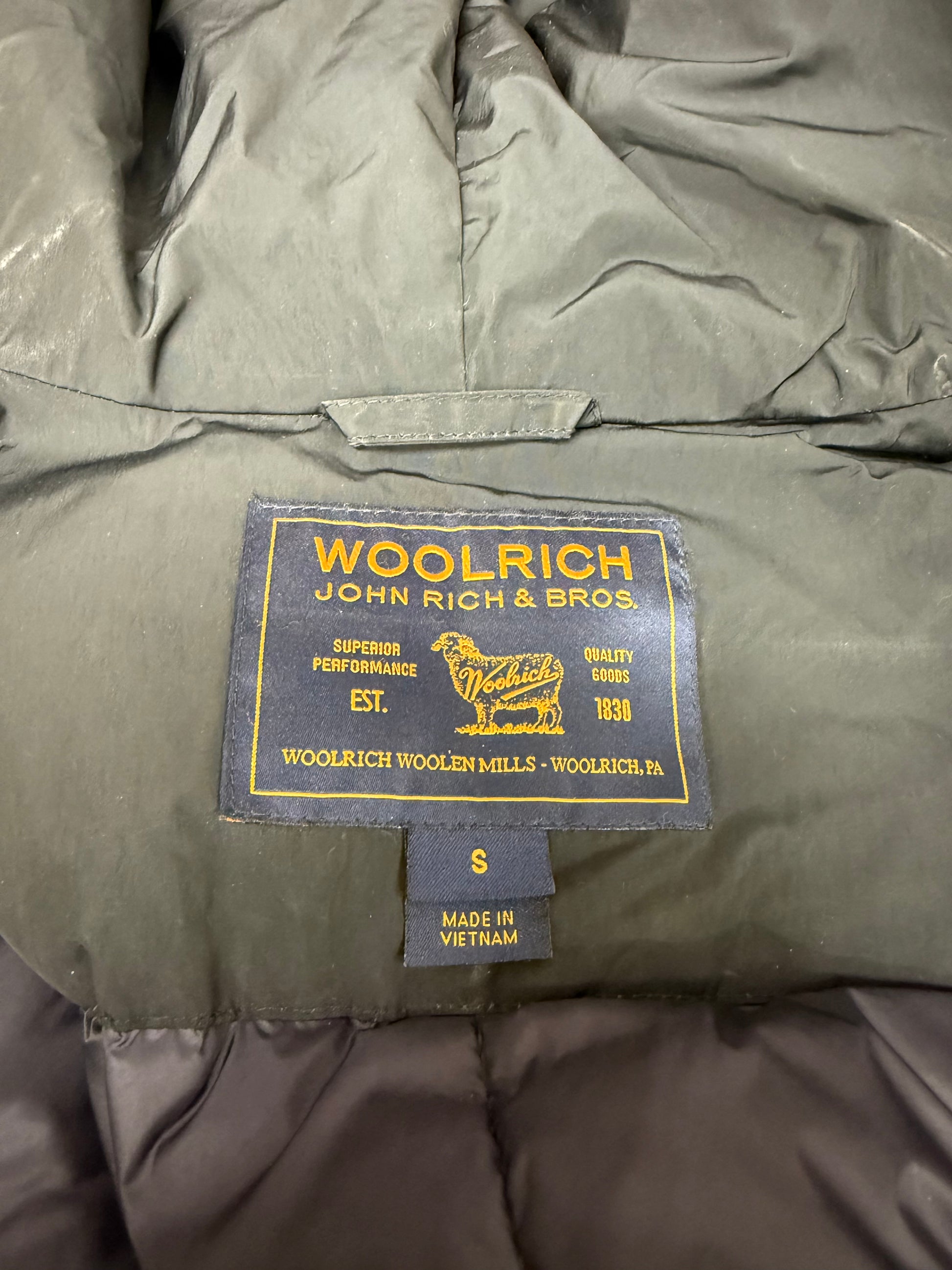 Giubbotto lungo Woolrich bordo coyote