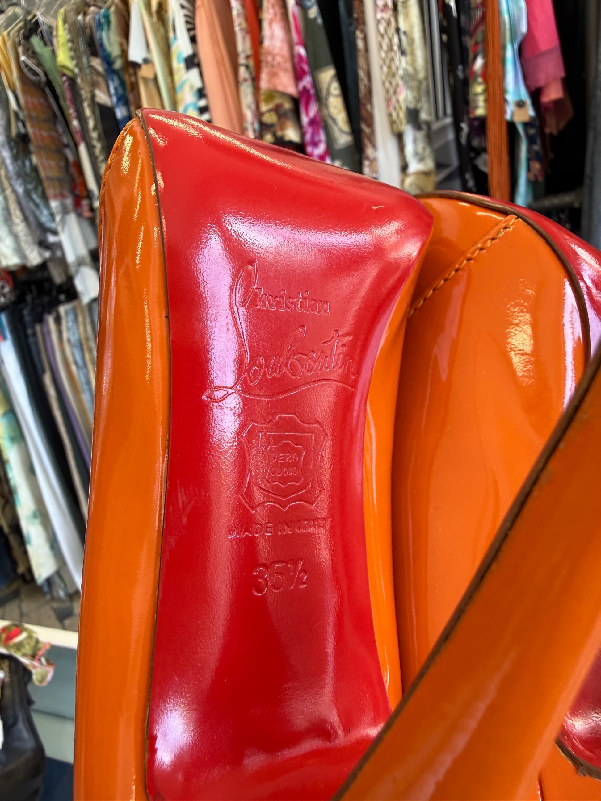 Tacchi Christian Louboutin “Lapono” arancioni 00s