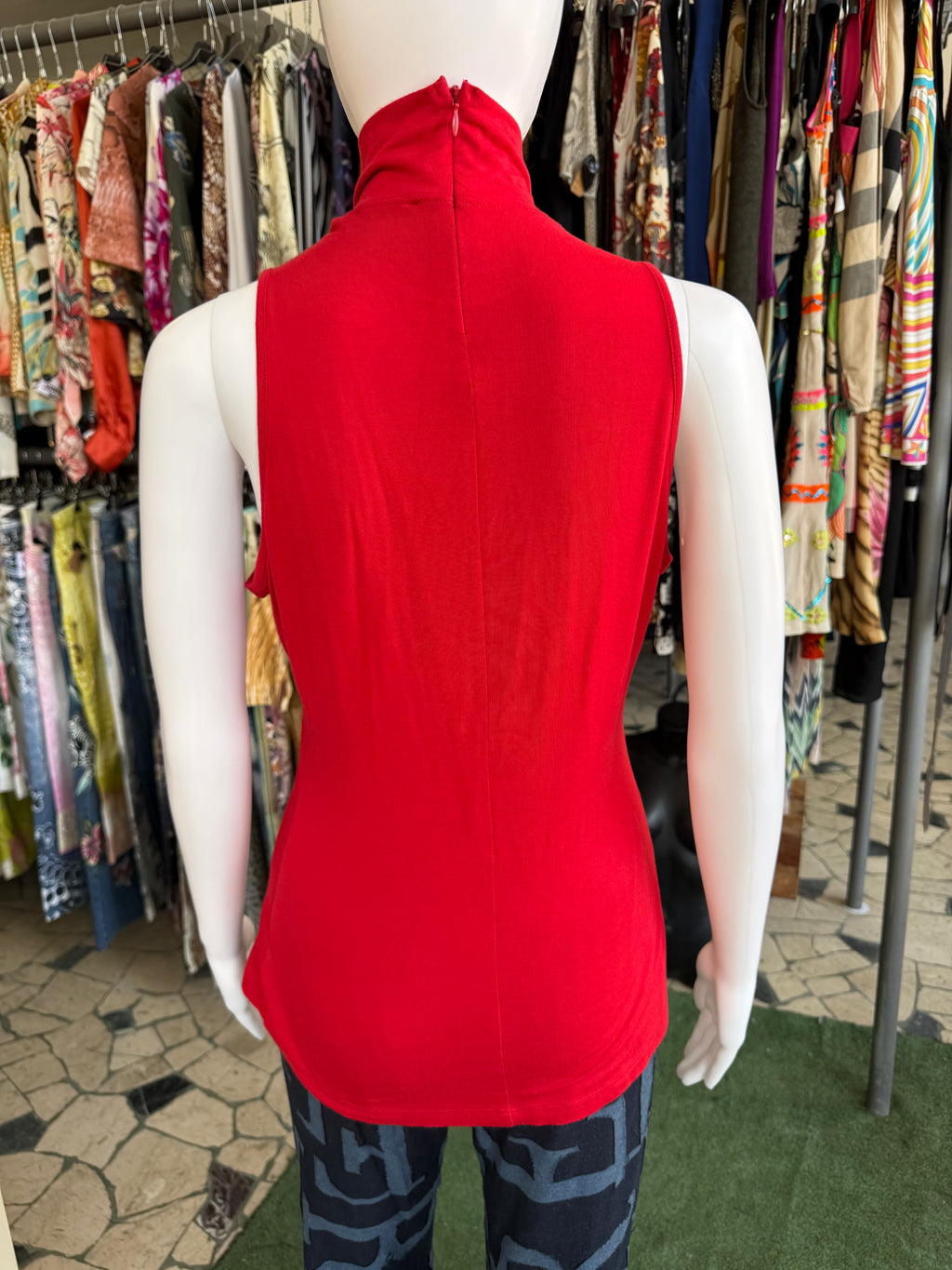 Top smanicato Gianfranco Ferrè rosso 00s