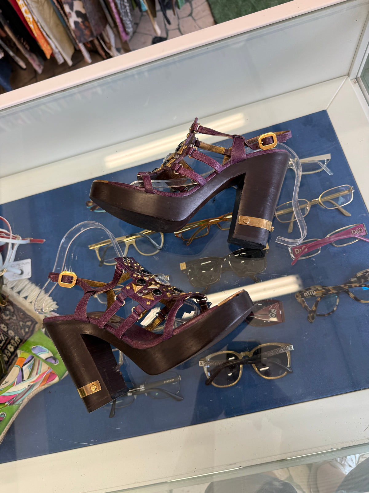 Sandali Marc Jacobs borchie e pelle viola 00s