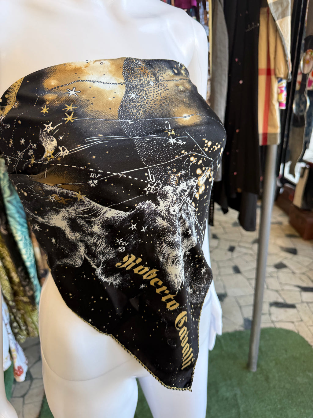 Top / foulard Roberto Cavalli FW2003 astrologia oroscopo