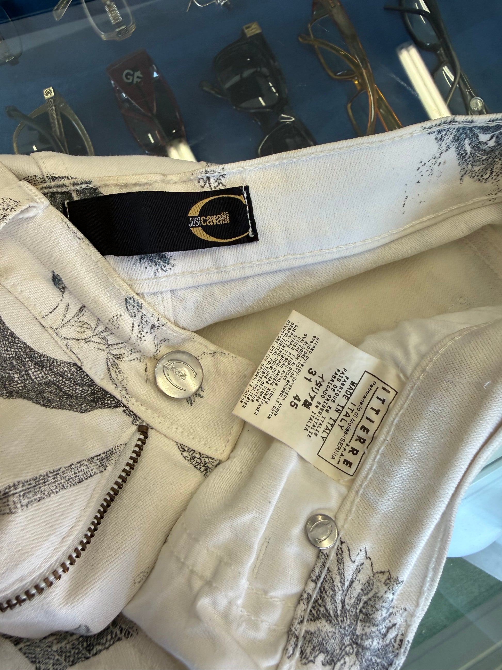 Jeans Roberto Cavalli serpente e foresta grigio, indossato anche Samantha Jones in Sex and the city