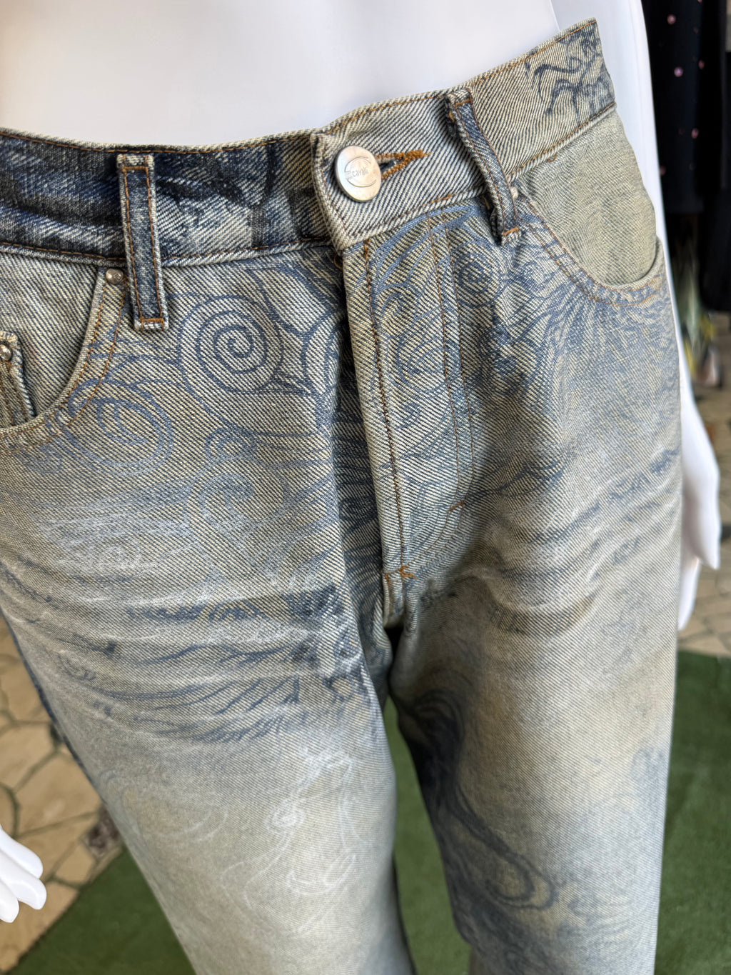 Jeans Roberto Cavalli  fiori blu sabbiati 00s